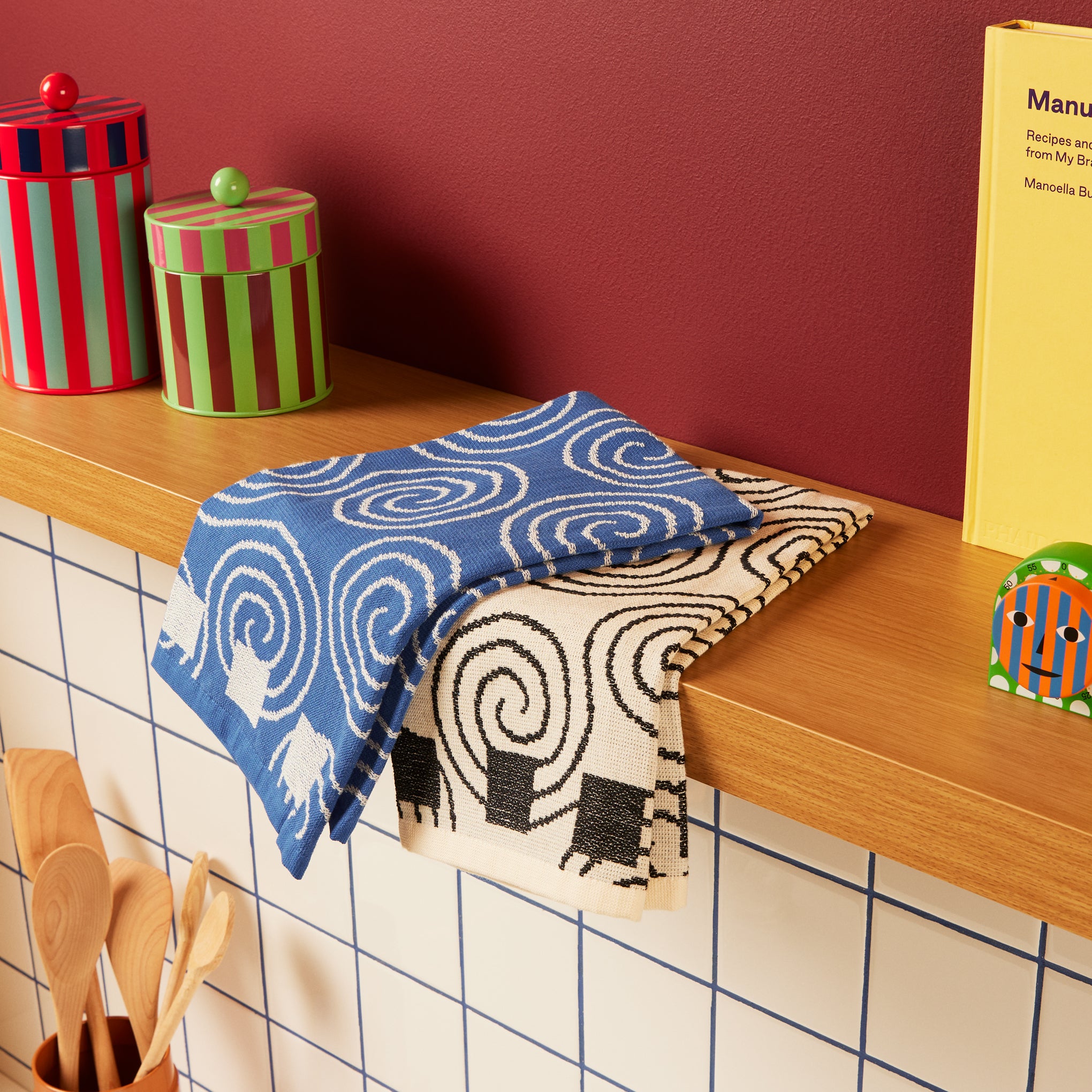 Dusen Dusen Cotton Dish Towels - Set of 2 - Spiral - Image 2