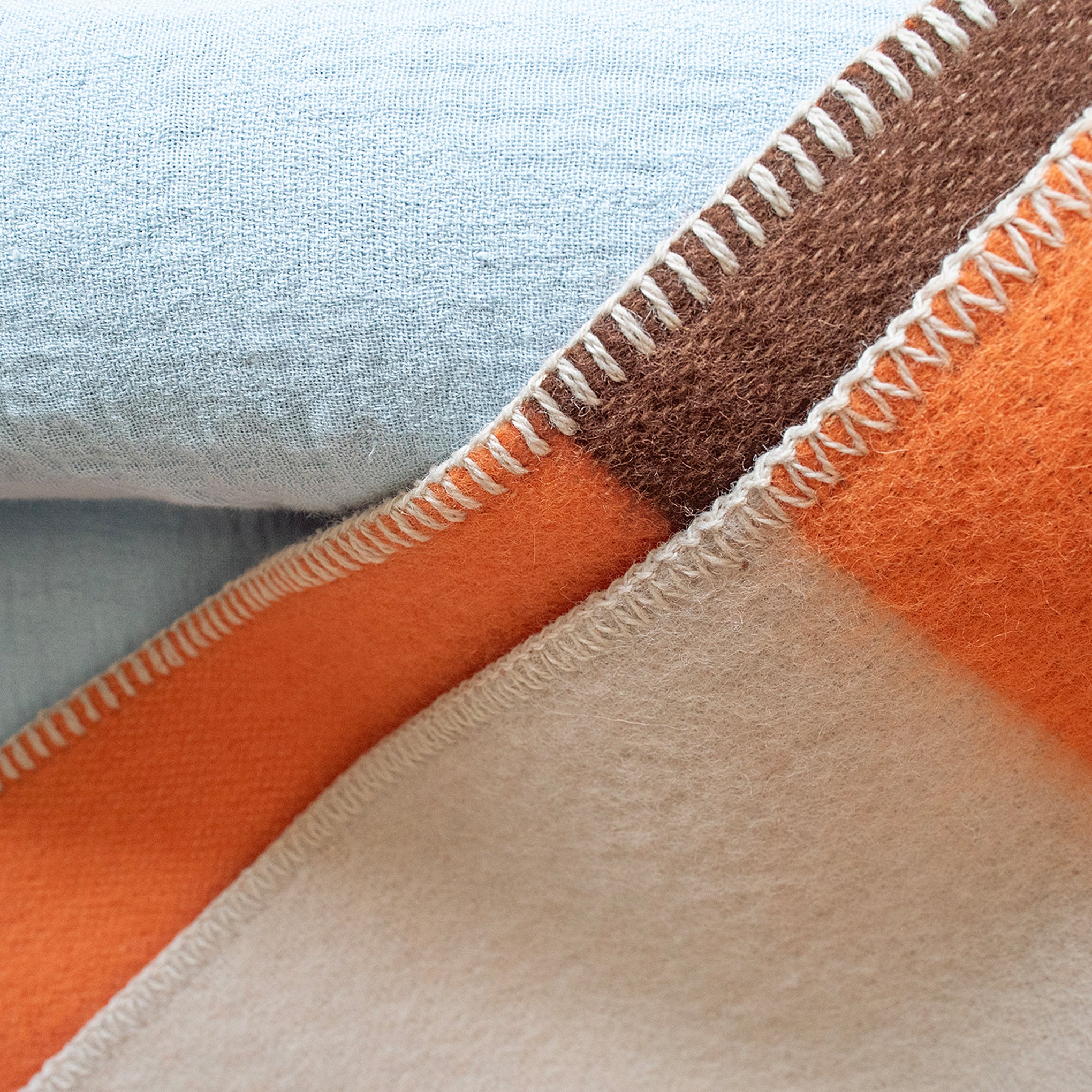 Pop Lambswool Blanket - Image 4