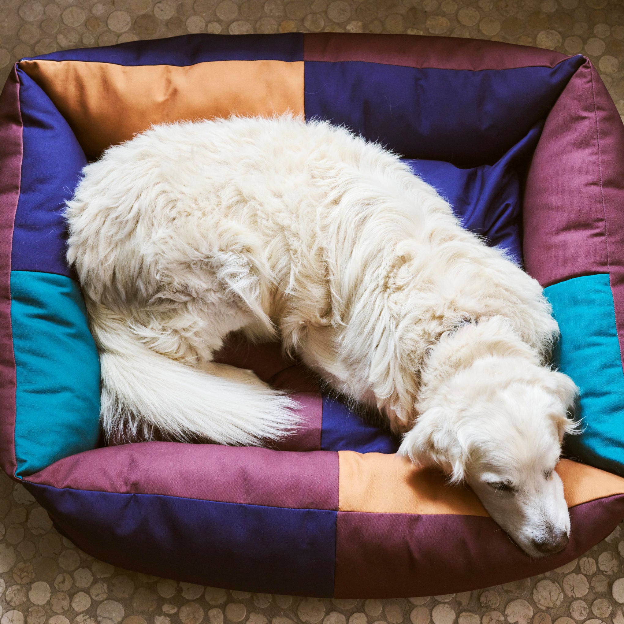 HAY Dog Bed in Recycled Polyester - Burgundy/ Green - Image 5