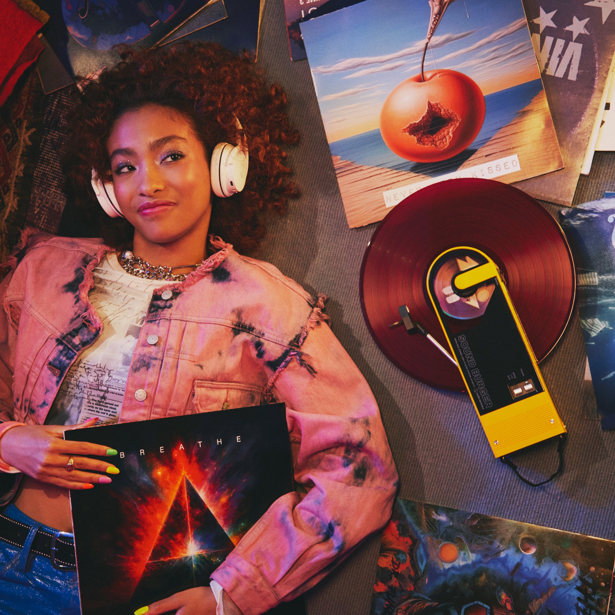 Audio-Technica Sound Burger Portable Turntable AT-SB727-YL - Image 2