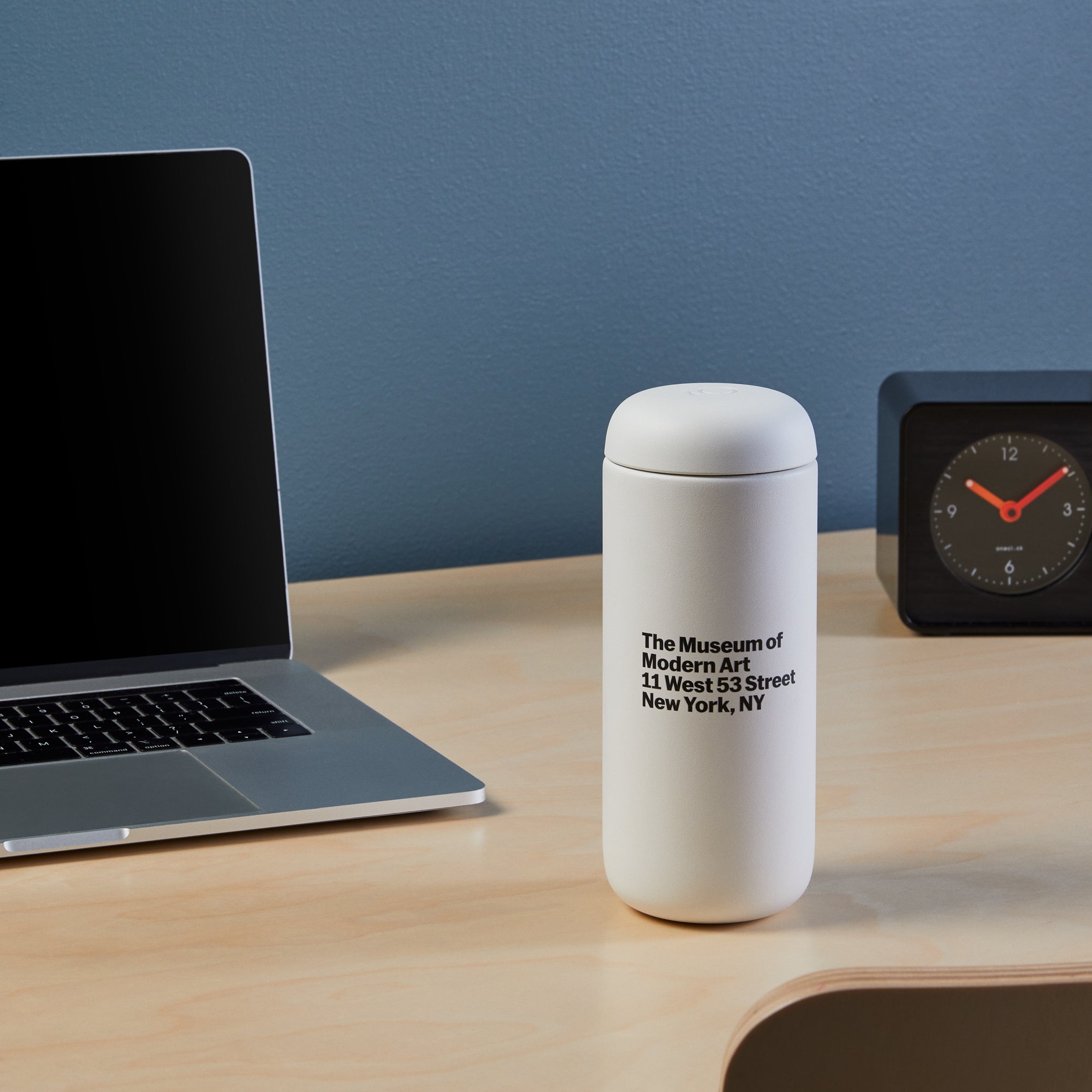 MoMA Address Insulated Travel Mug - White - Image 6