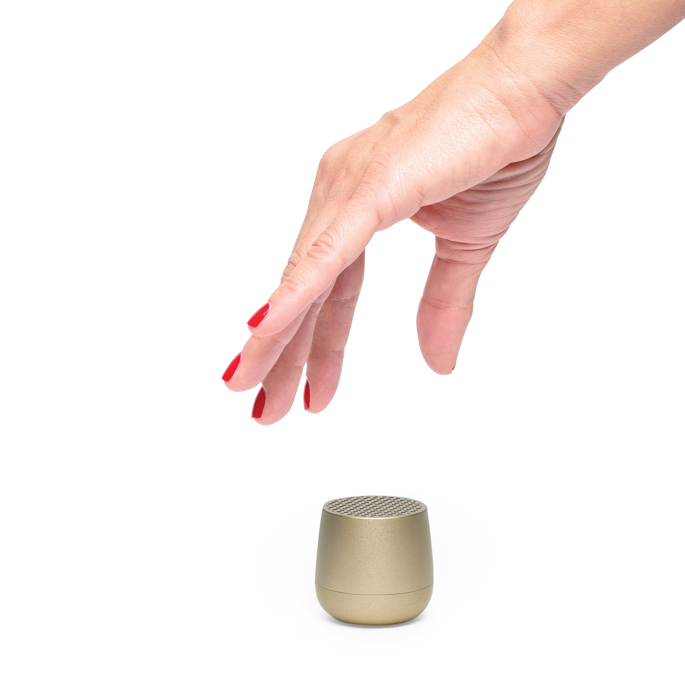 Lexon Mino+ Wireless Charging Speaker - Aluminum - Image 30