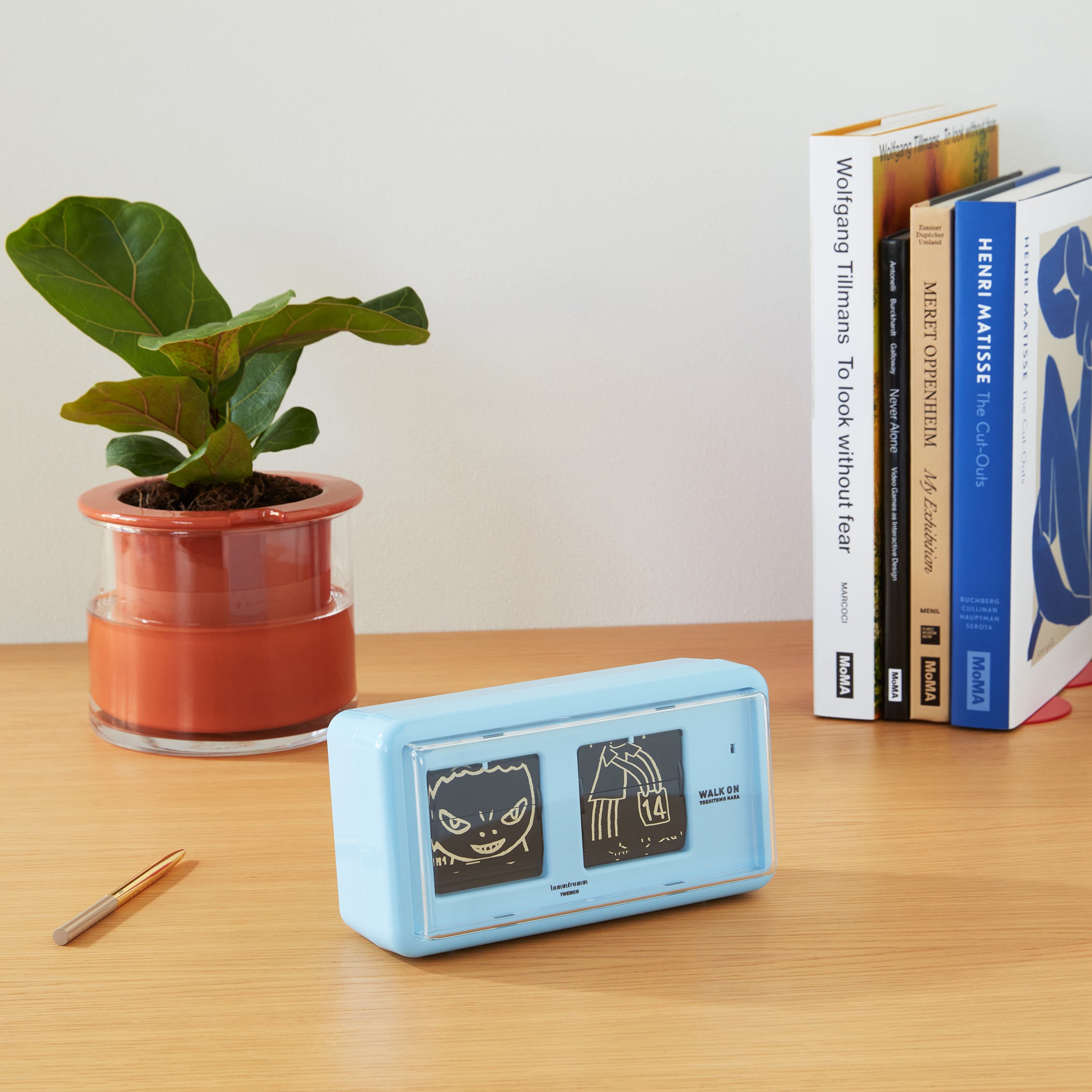 Yoshitomo Nara Walk On Flip Clock - Blue - Image 9