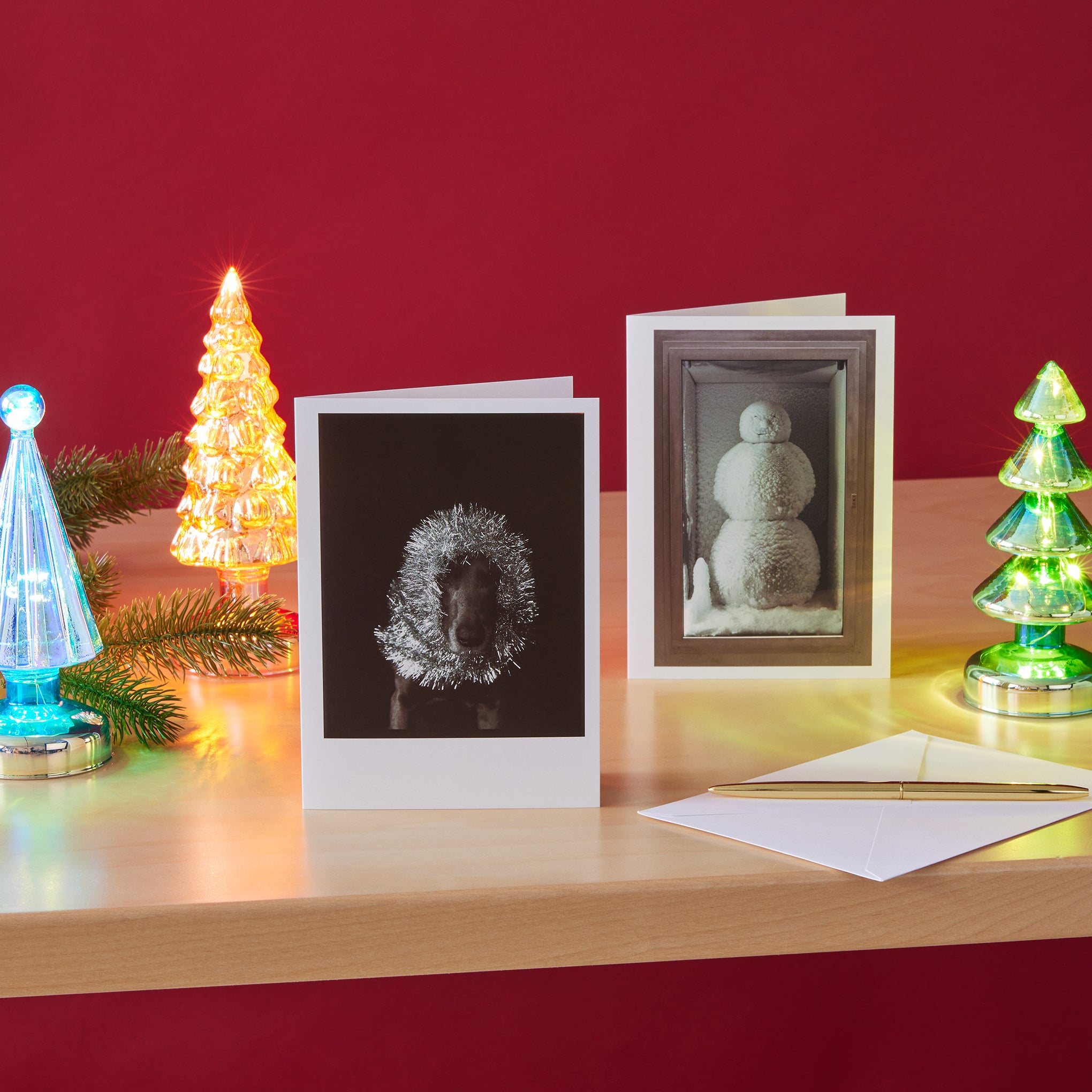 William Wegman Man Ray with Tinsel Holiday Cards - Set of 12 - Image 2