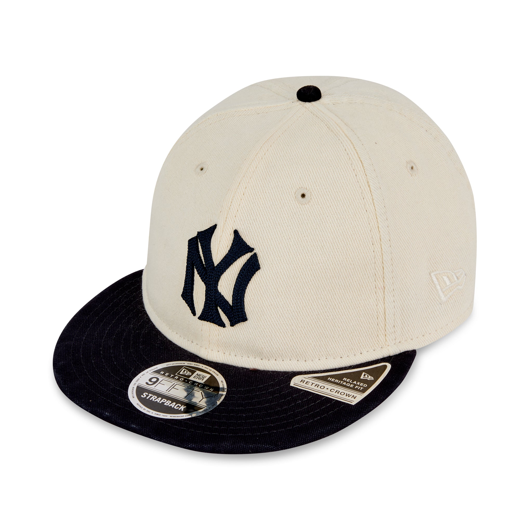 MoMA NY Yankees Retro Crown 9FIFTY Adjustable Baseball Cap - Image 3