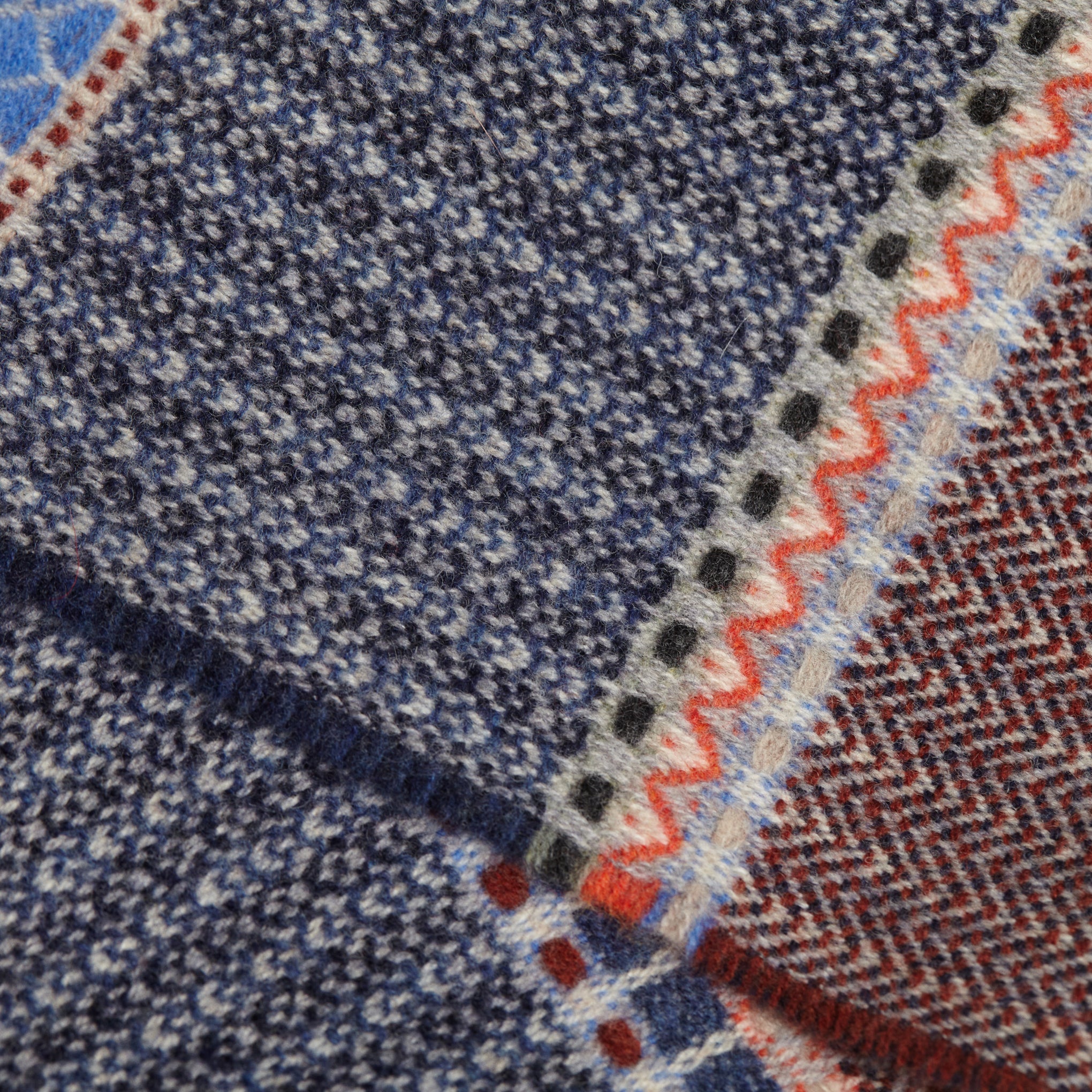 Wallace Sewell Cassia Lambswool Scarf - Fossil - Image 4