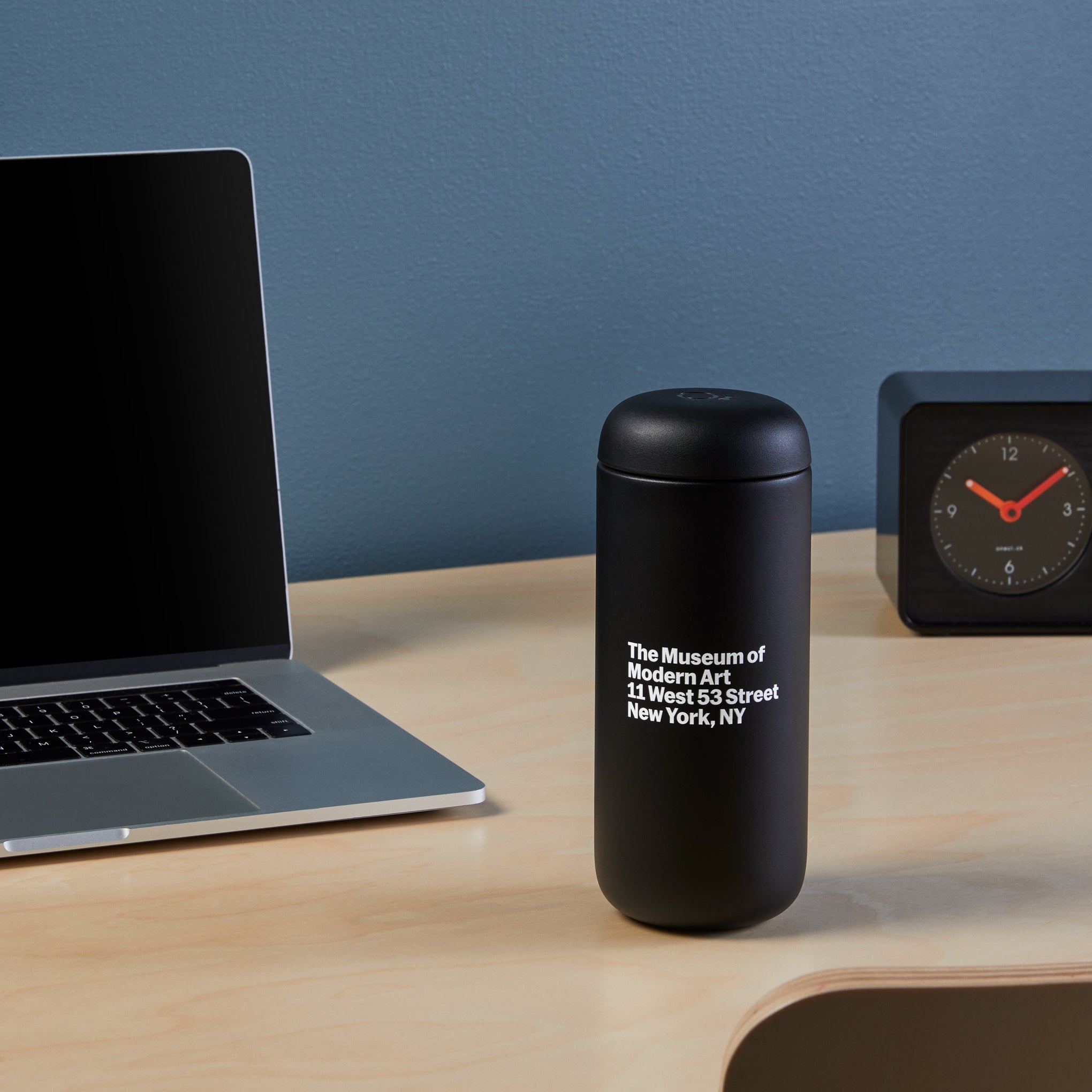 MoMA Address Insulated Travel Mug - Black - Image 6