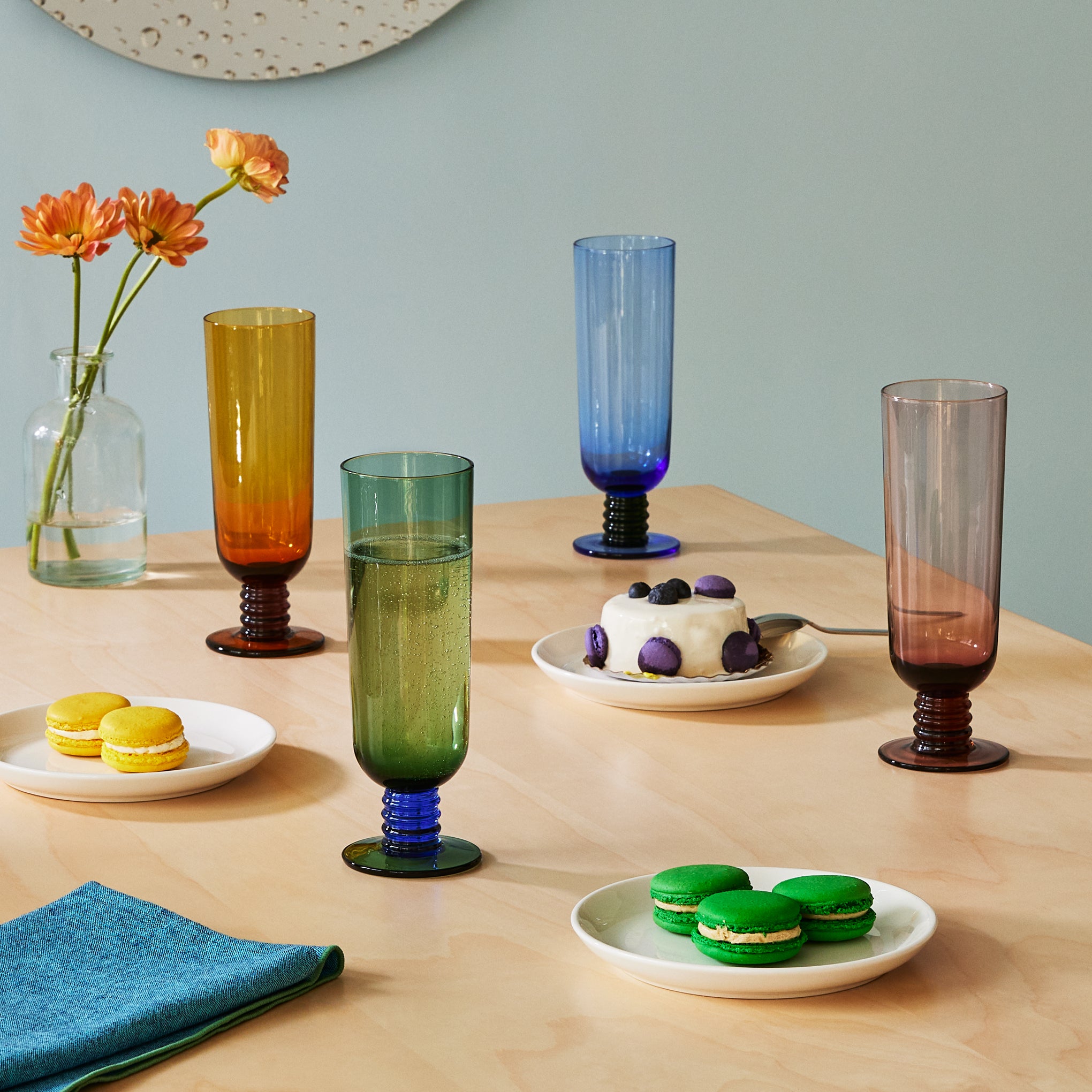 Saturn Glassware - Set of 4 - Champagne Set of 4 - Image 2