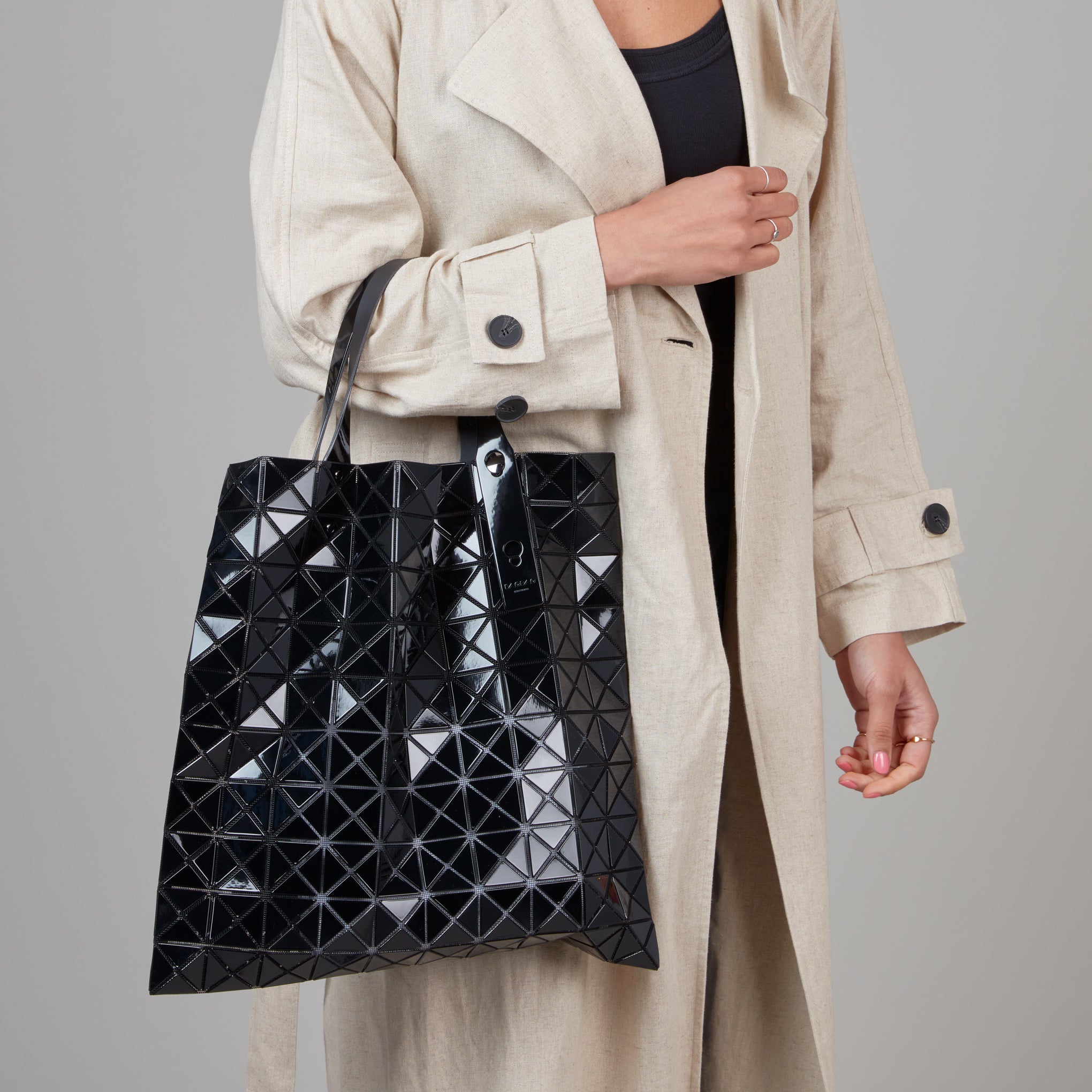 BAO BAO ISSEY MIYAKE Prism Tote - Black - Image 2