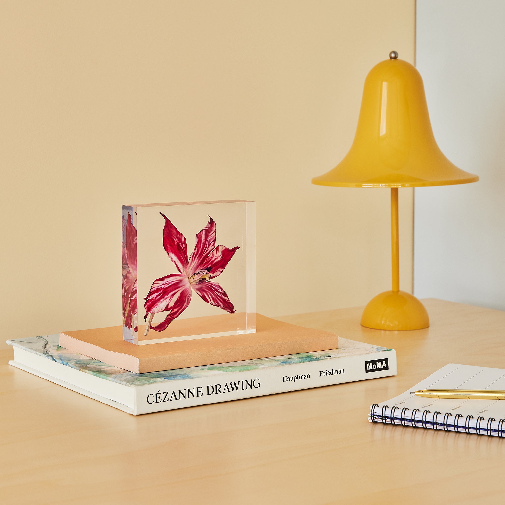 Rare Tulip Flat Objet d'Art - Image 2