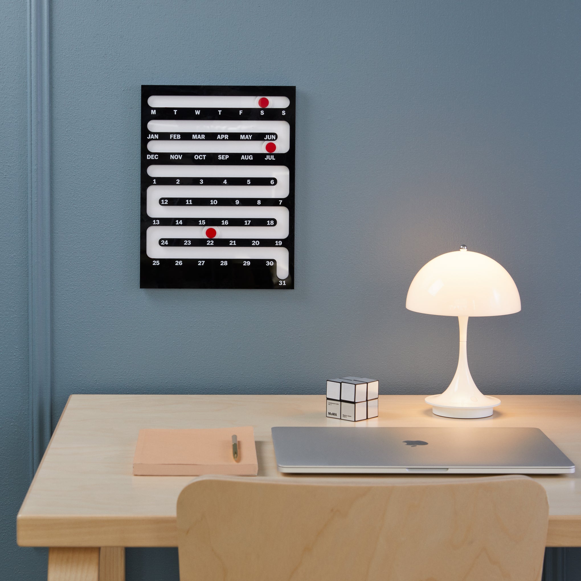 MoMA Sliding Perpetual Calendar - Image 4