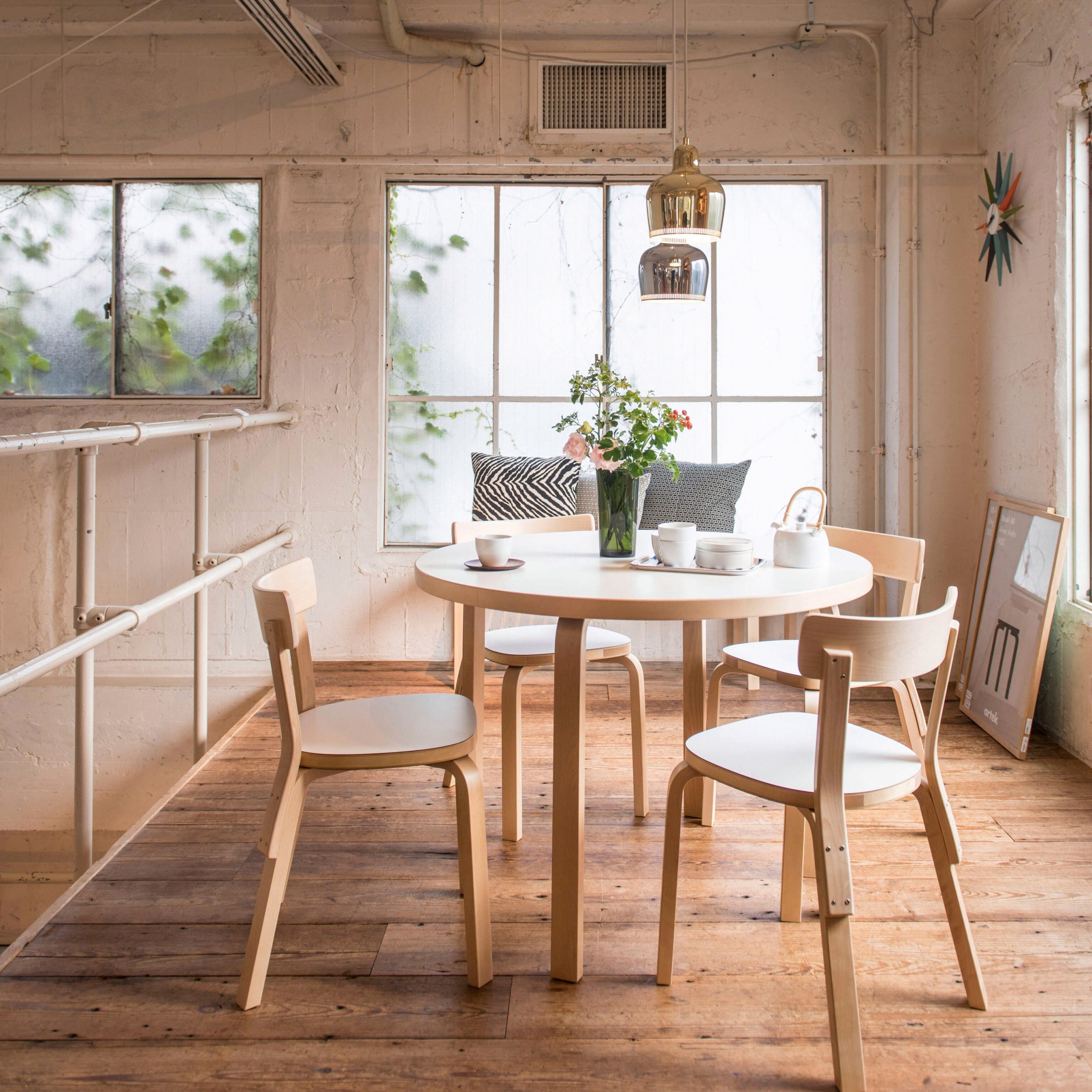 Artek Aalto Round Table 90A - White - Image 3