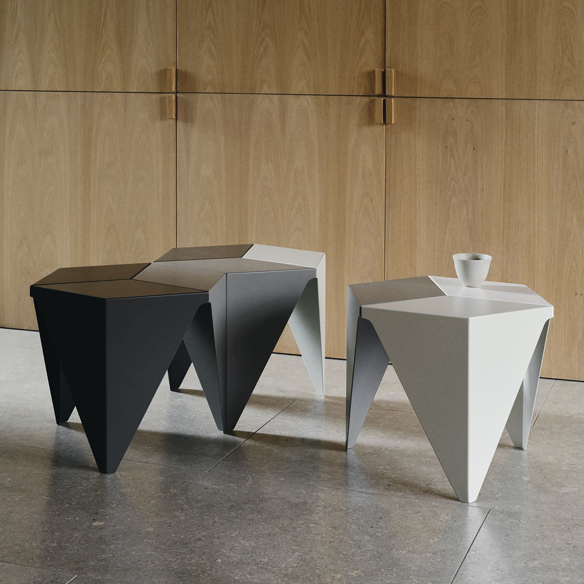 Isamu Noguchi Prismatic Side Table - Gray - Image 2