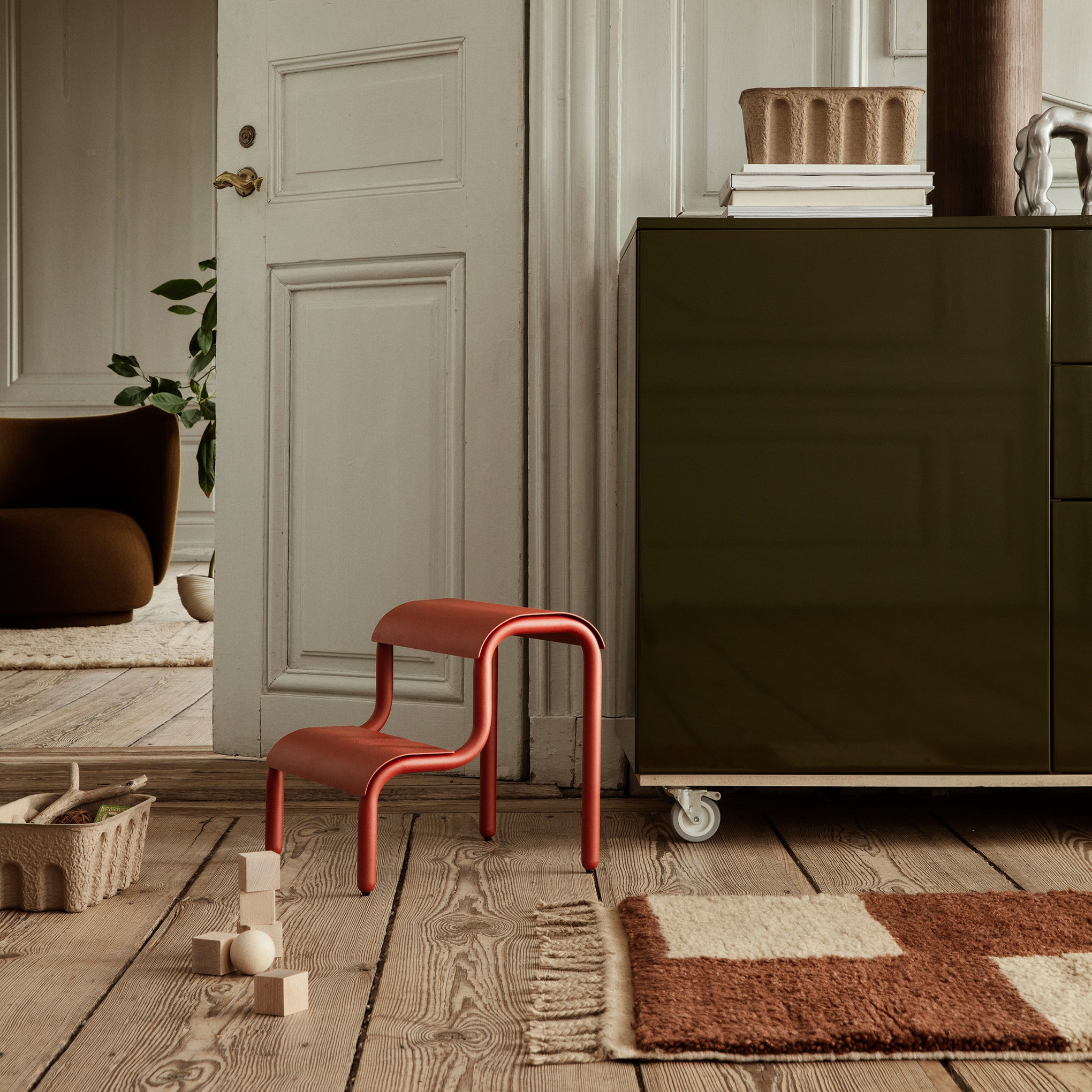 Up Step Stool - Image 3