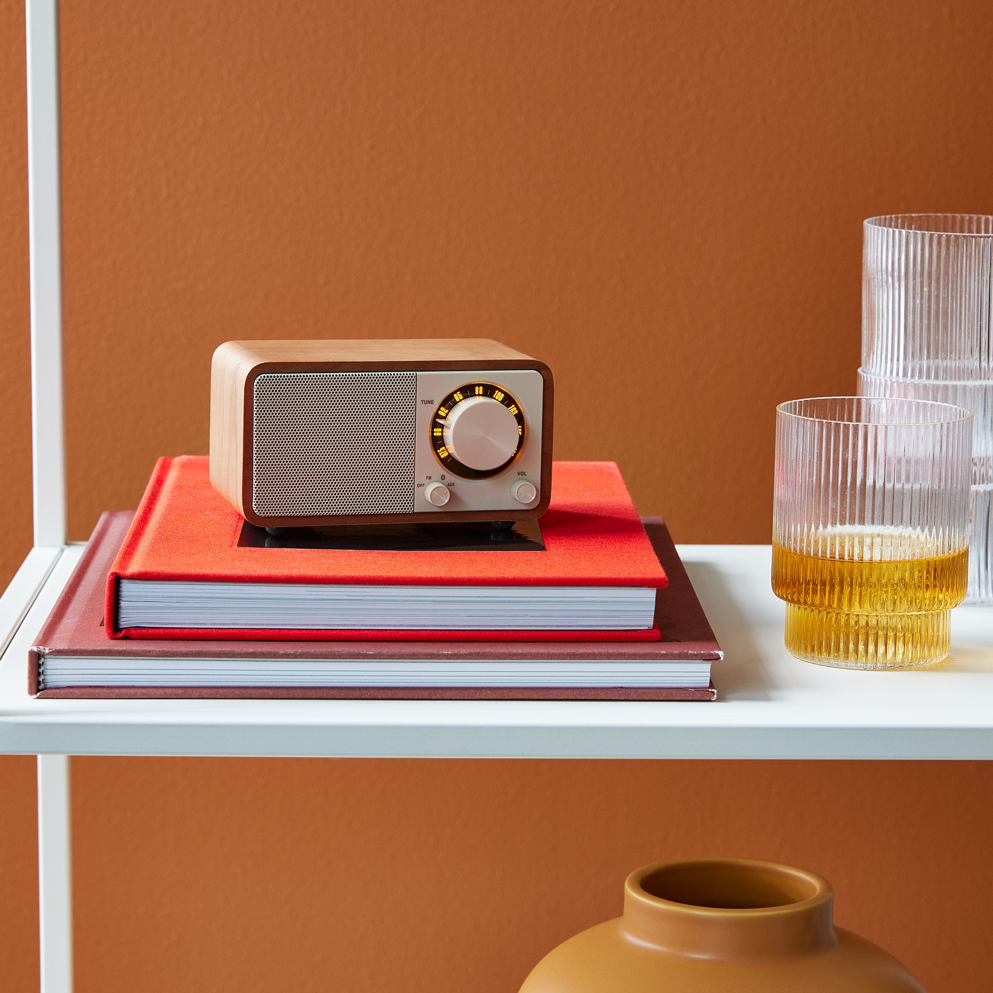 Sangean WR-7WL Bluetooth Speaker / FM Wooden Cabinet Radio - Image 6