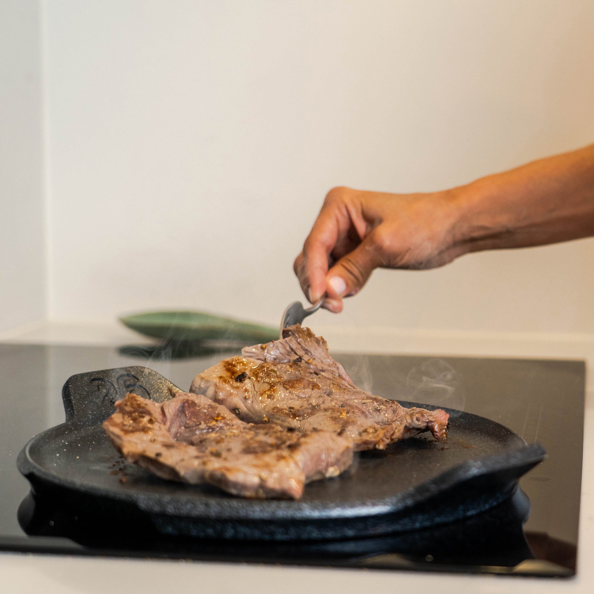 Pirotech Cookware - Set of 2 - Casserole Pot & Mini Grill - Image 5