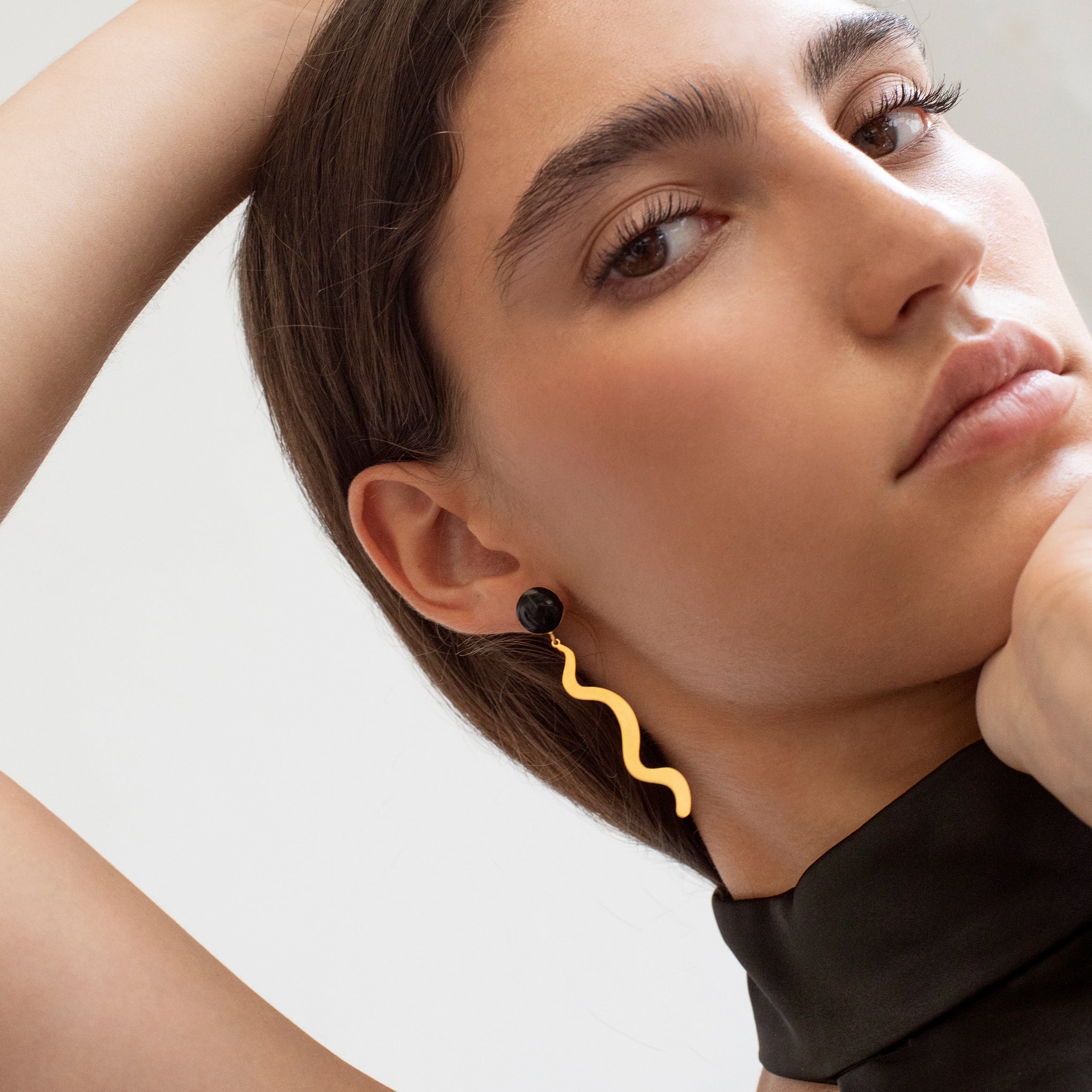 Joan Miró Gold-Plated Dot Squiggle Earrings - Image 5