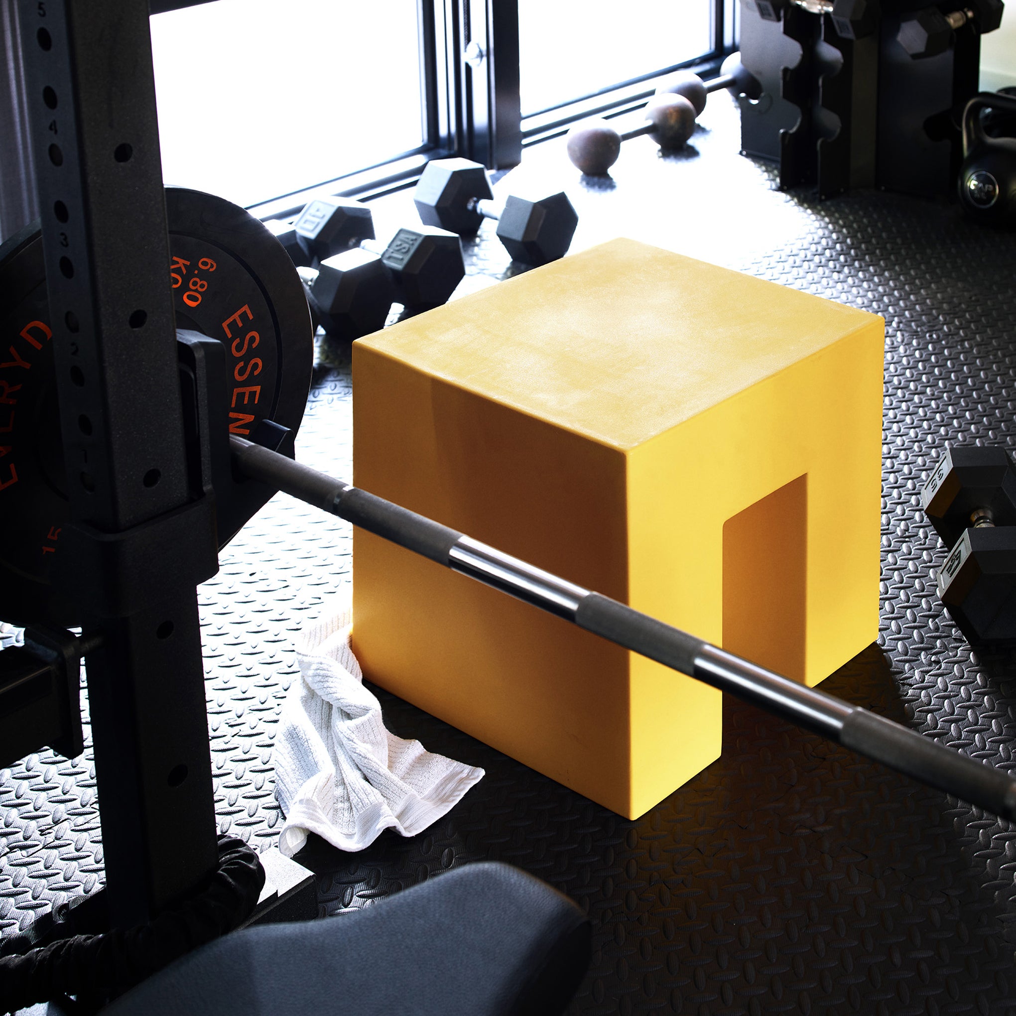 Vignelli Cube Stool from Heller - Yellow - Image 3