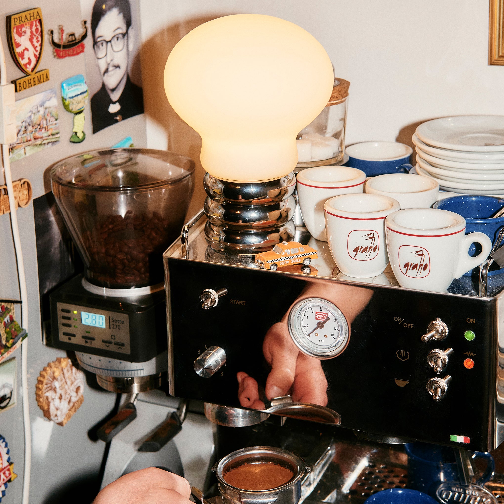 B.Bulb Portable LED Lamp - Image 4