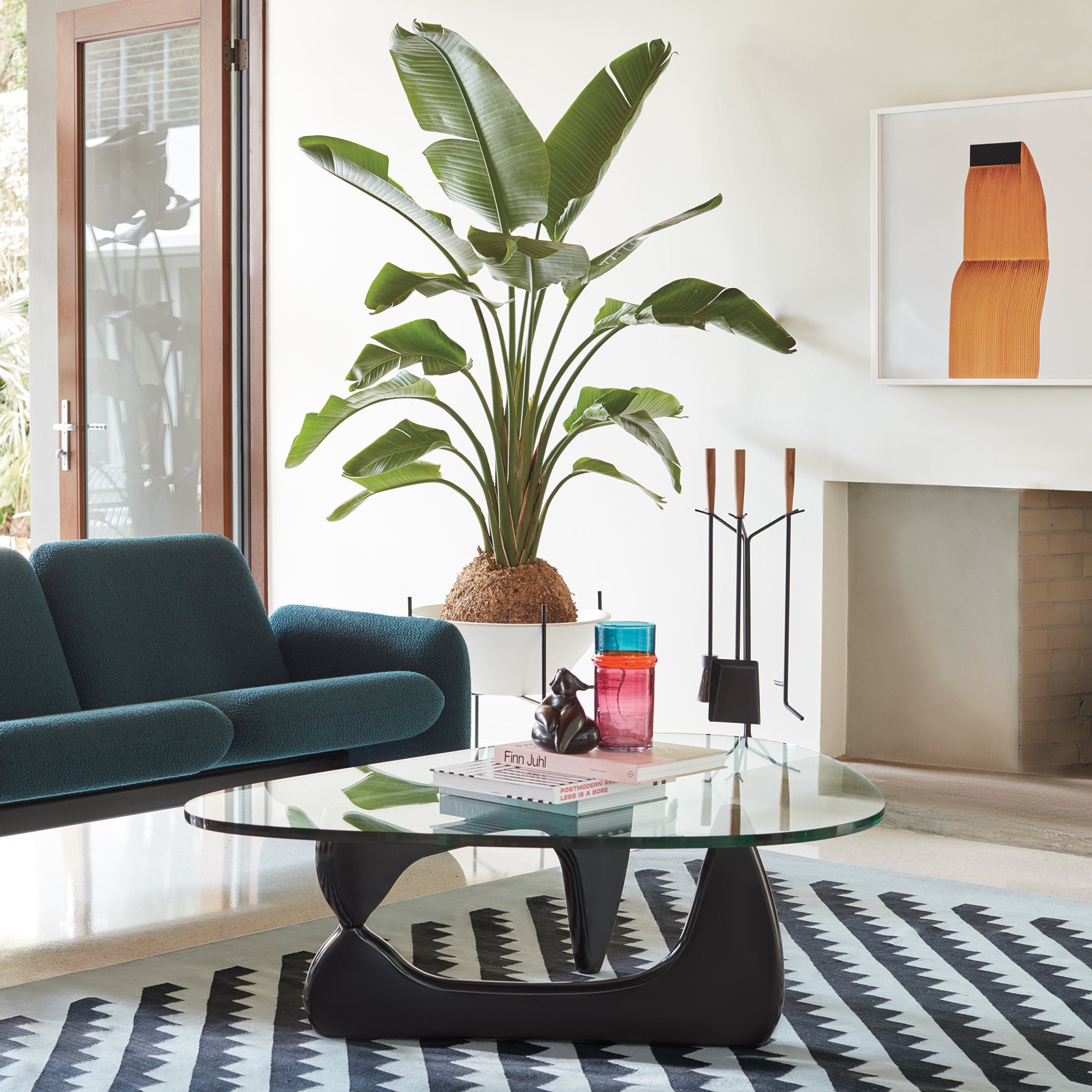 Noguchi Coffee Table from Herman Miller - Transparent/ Black - Image 2