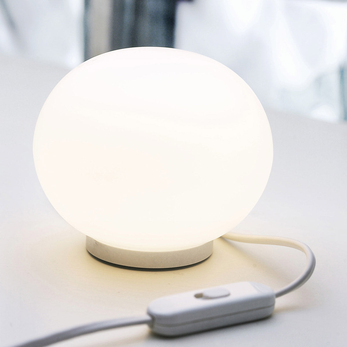 Glo-Ball Mini Table Lamp - Image 3