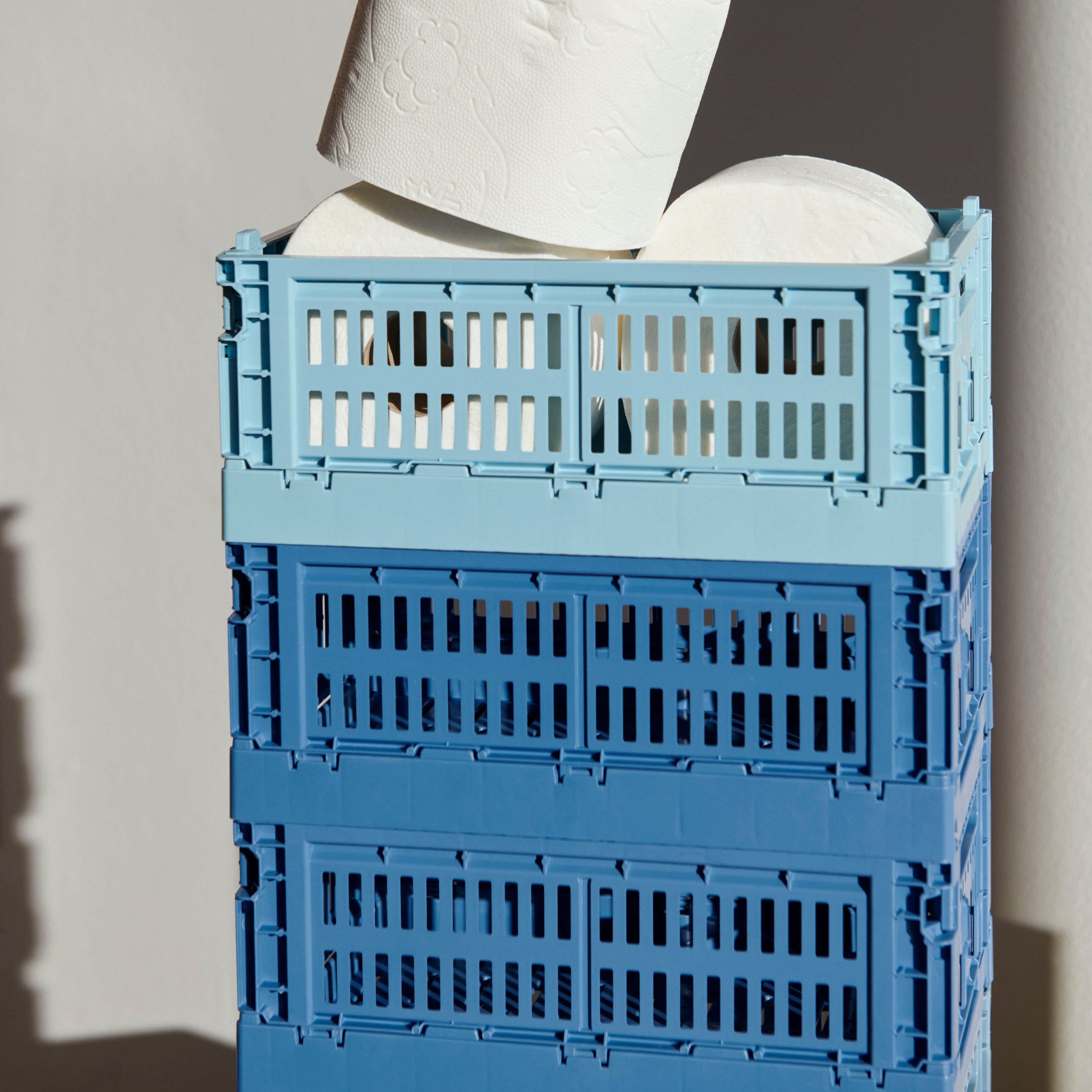 HAY Recycled Plastic Collapsible Color Crate - Electric Blue - Image 6