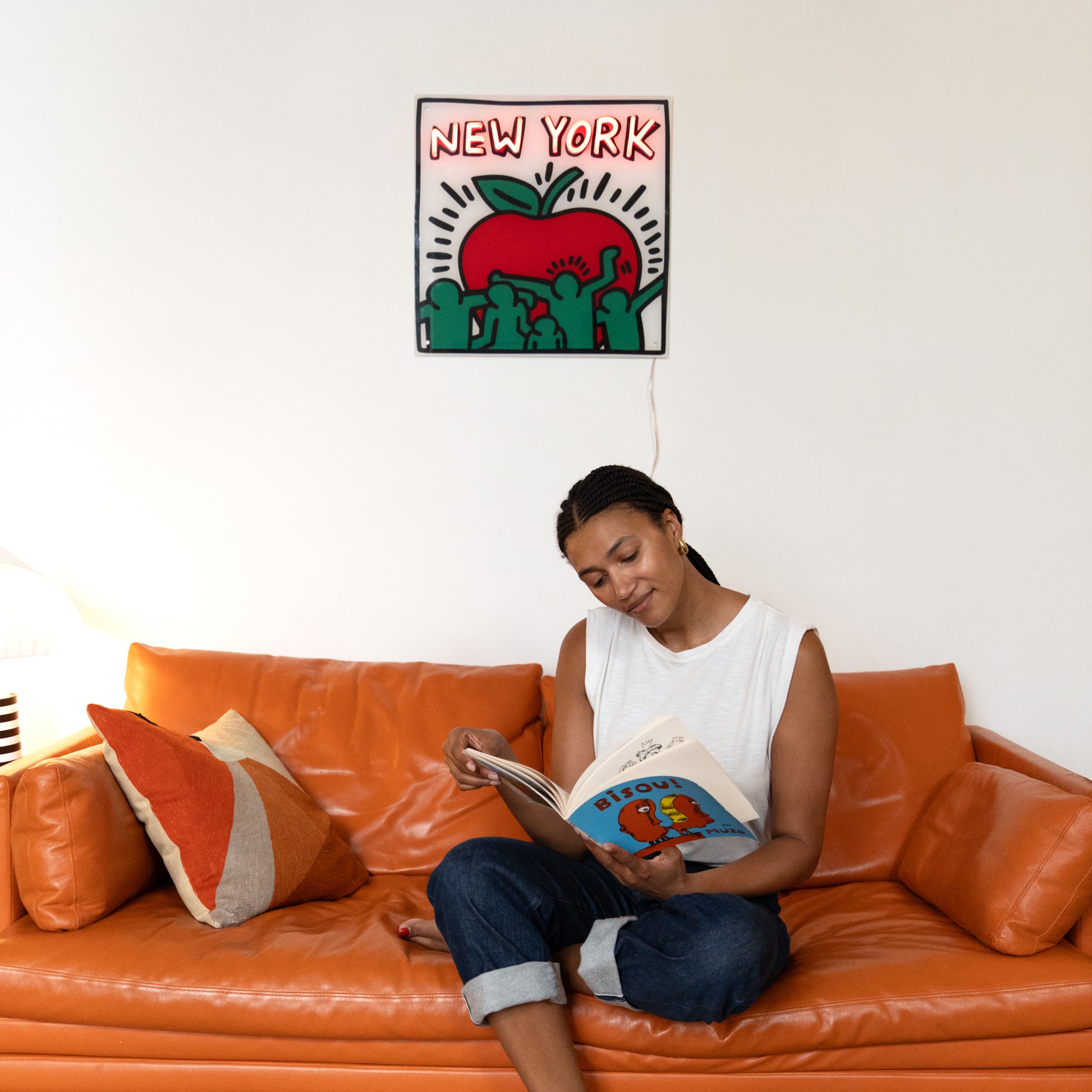 Keith Haring NYC Apple Neon Sign - Image 6