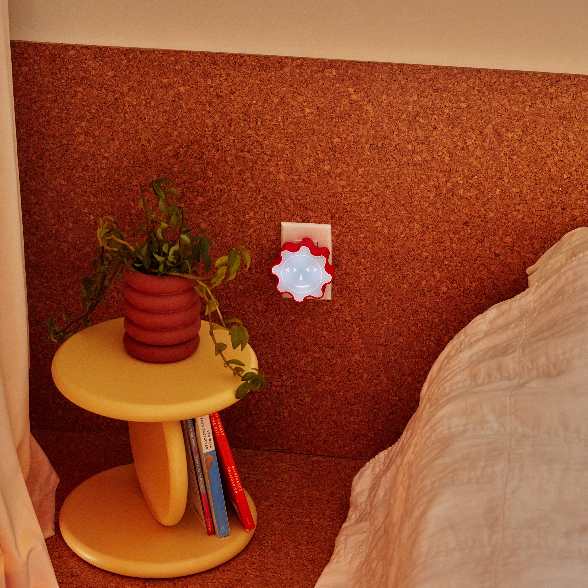 Dusen Dusen Everybody Night Light - Red/ Blue - Image 2