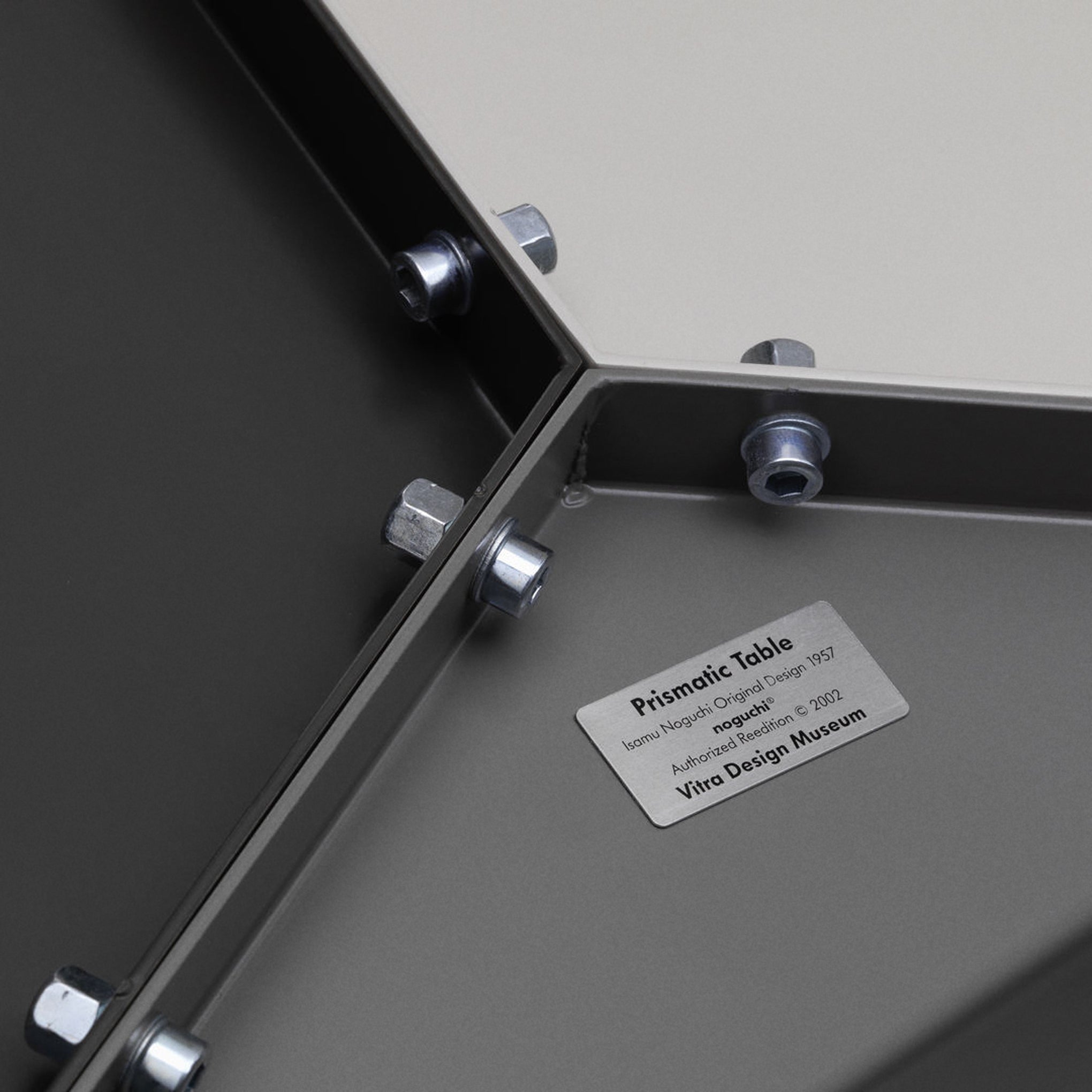 Isamu Noguchi Prismatic Side Table - Gray - Image 4