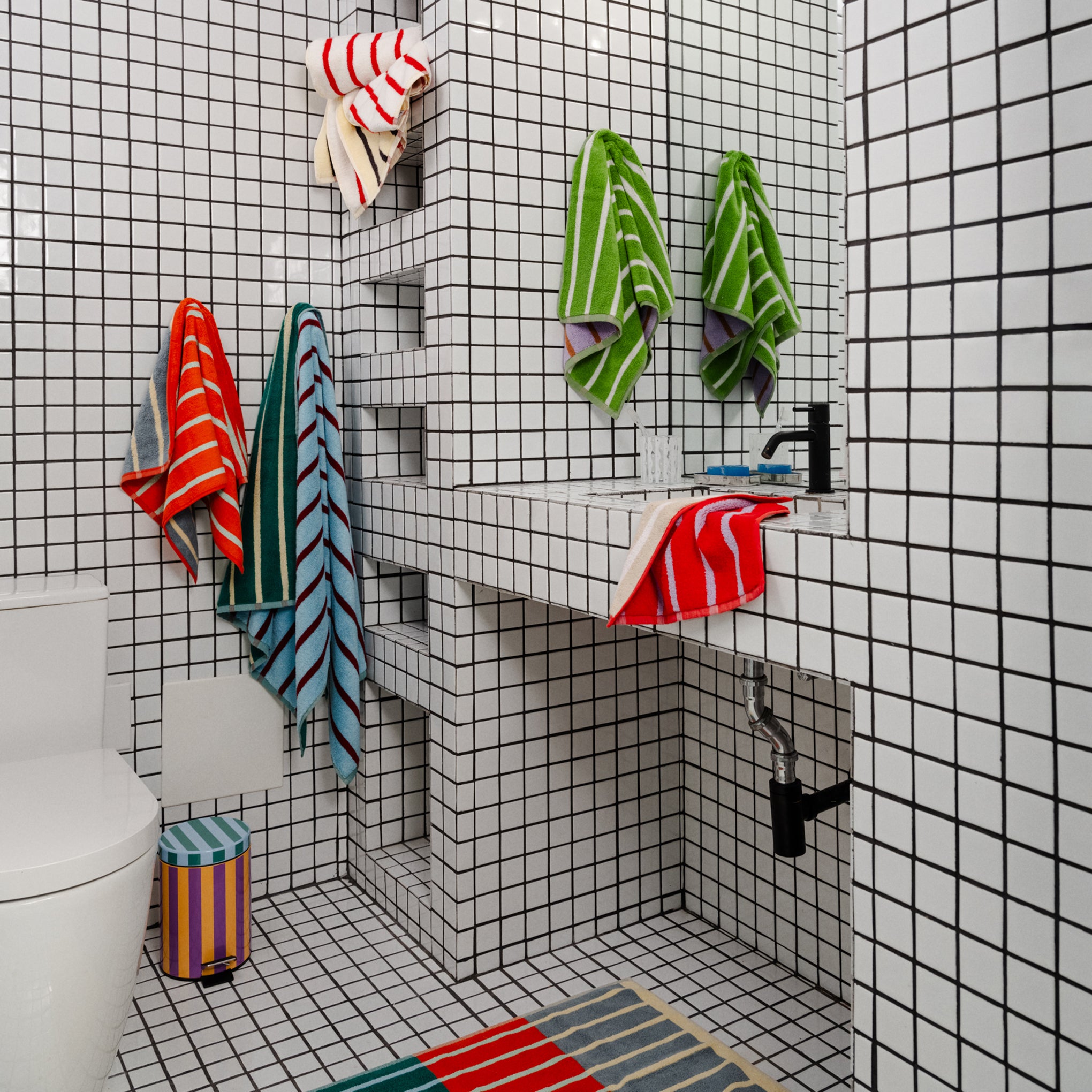 Dusen Dusen Cotton Towel - Porcelain Stripe (Red/ Tan) - Image 4