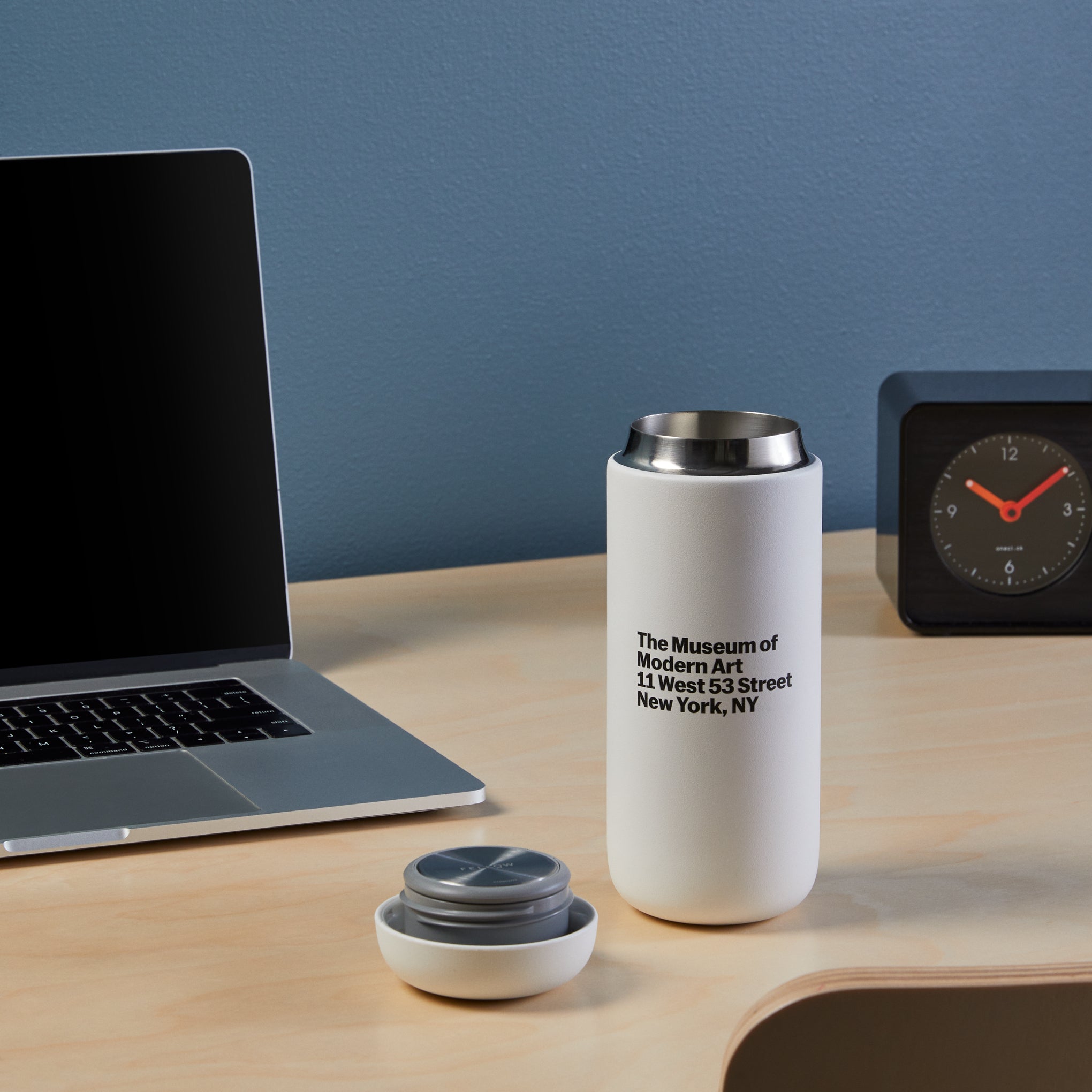 MoMA Address Insulated Travel Mug - White - Image 7