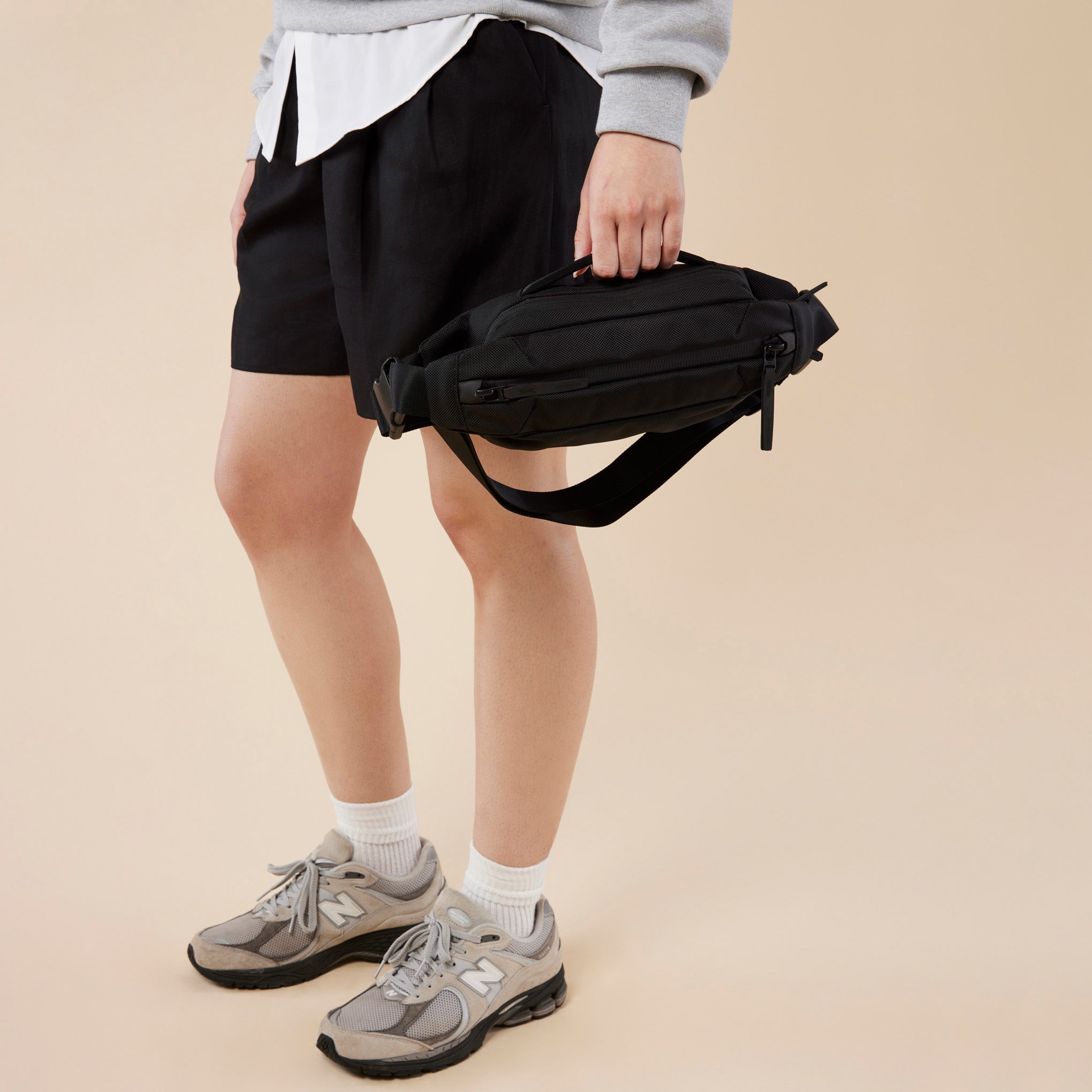 Aer City Sling 3 Bag - Image 3