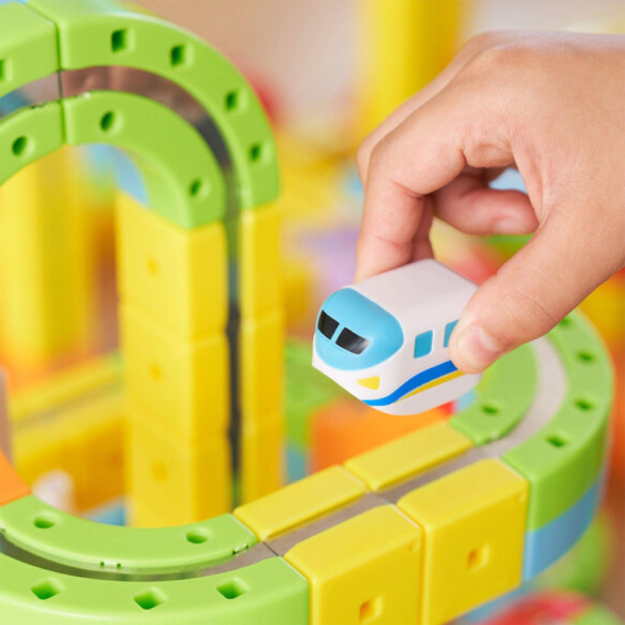 Magnetic Train Rail Cube Block Toy Set - Deluxe 66 pcs - Image 6