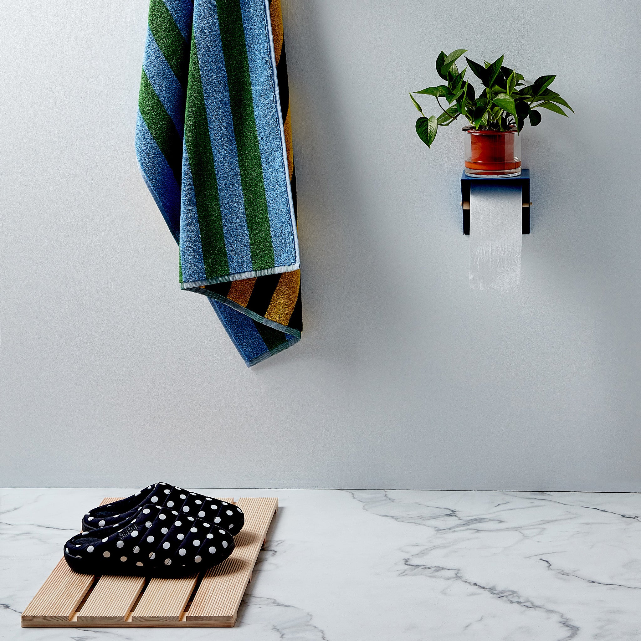 Hinoki Wood Bath Mat - Image 2