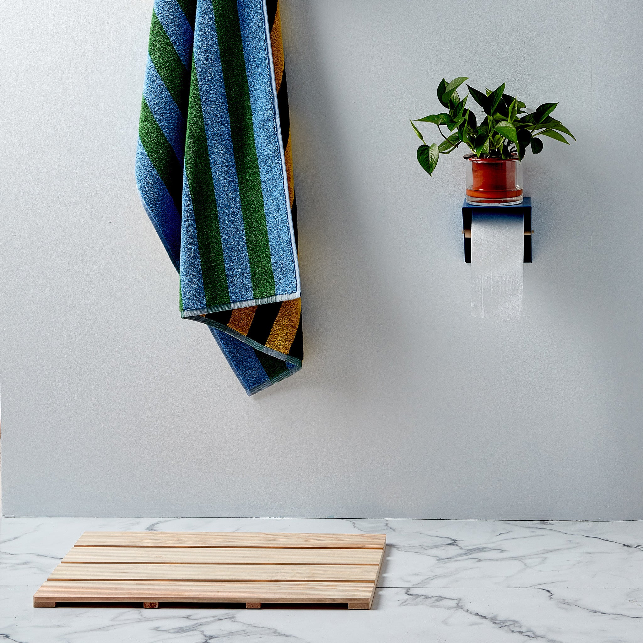 Hinoki Wood Bath Mat - Image 4