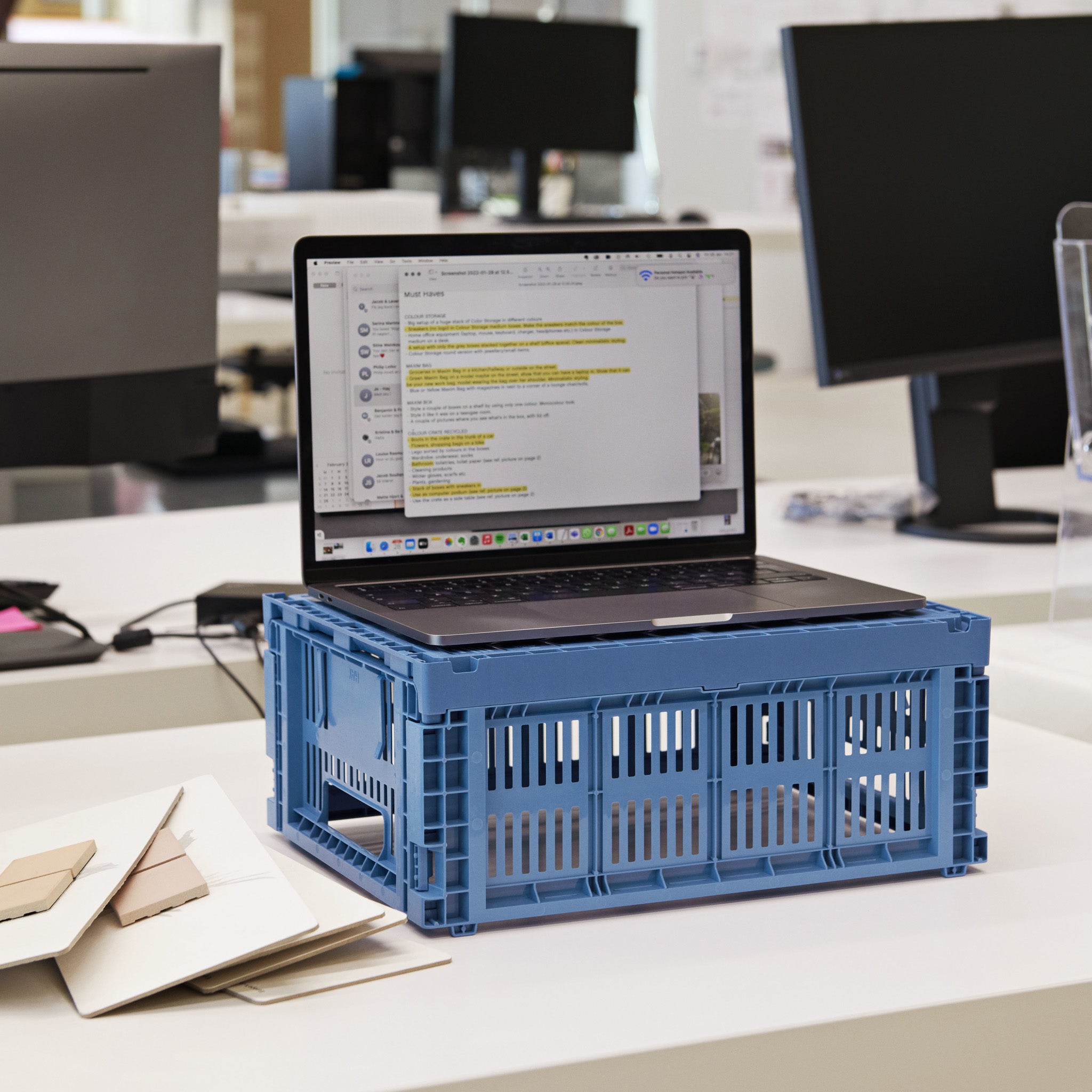 HAY Recycled Plastic Collapsible Color Crate - Electric Blue - Image 7