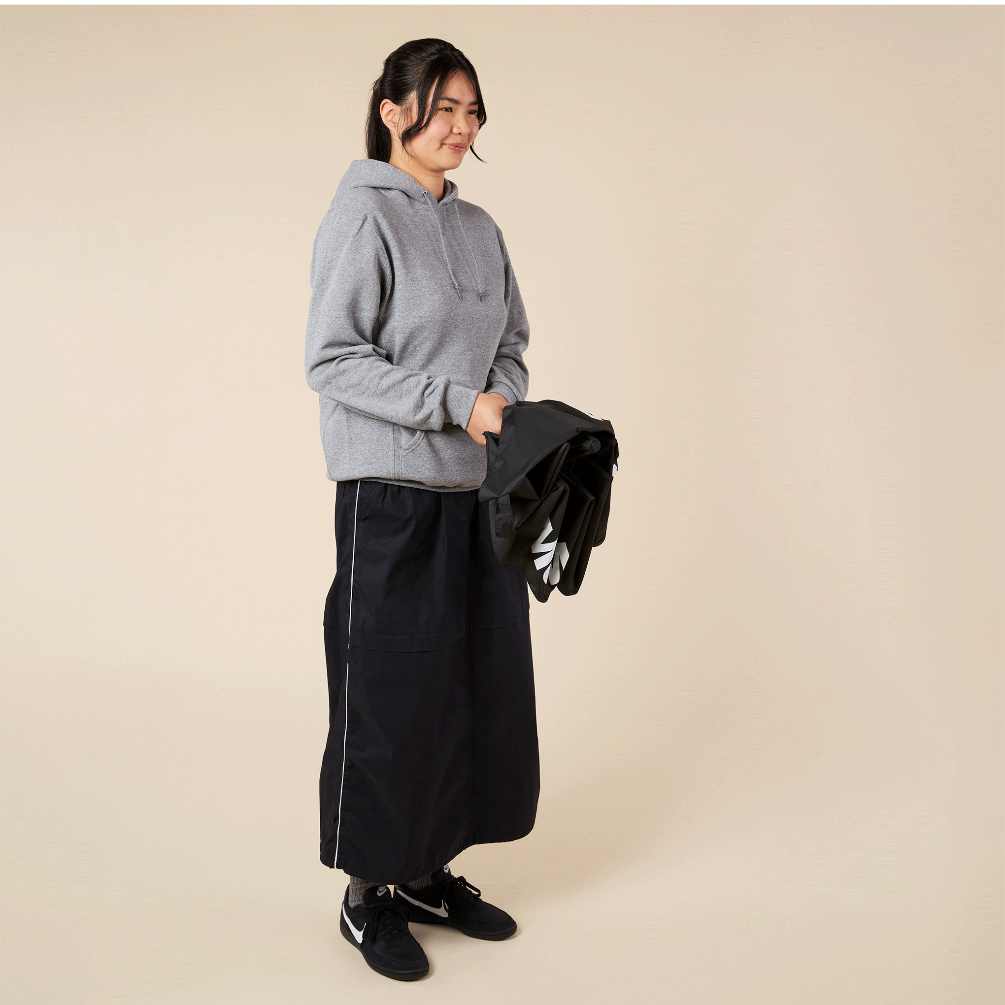 MoMA Mini Logo Automatic Recycled Plastic Umbrella - Image 5