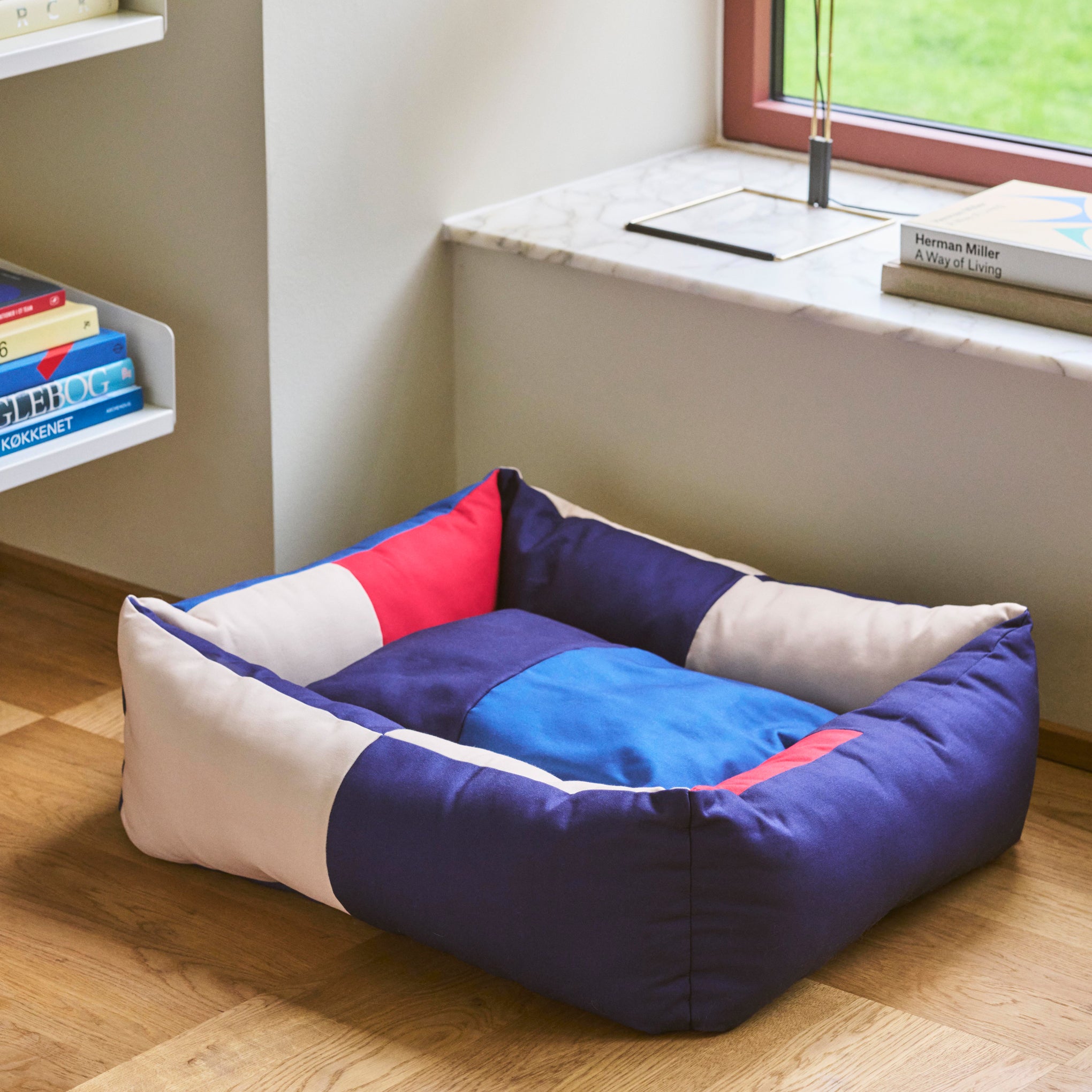 HAY Dog Bed in Recycled Polyester - Red/ Blue - Image 3