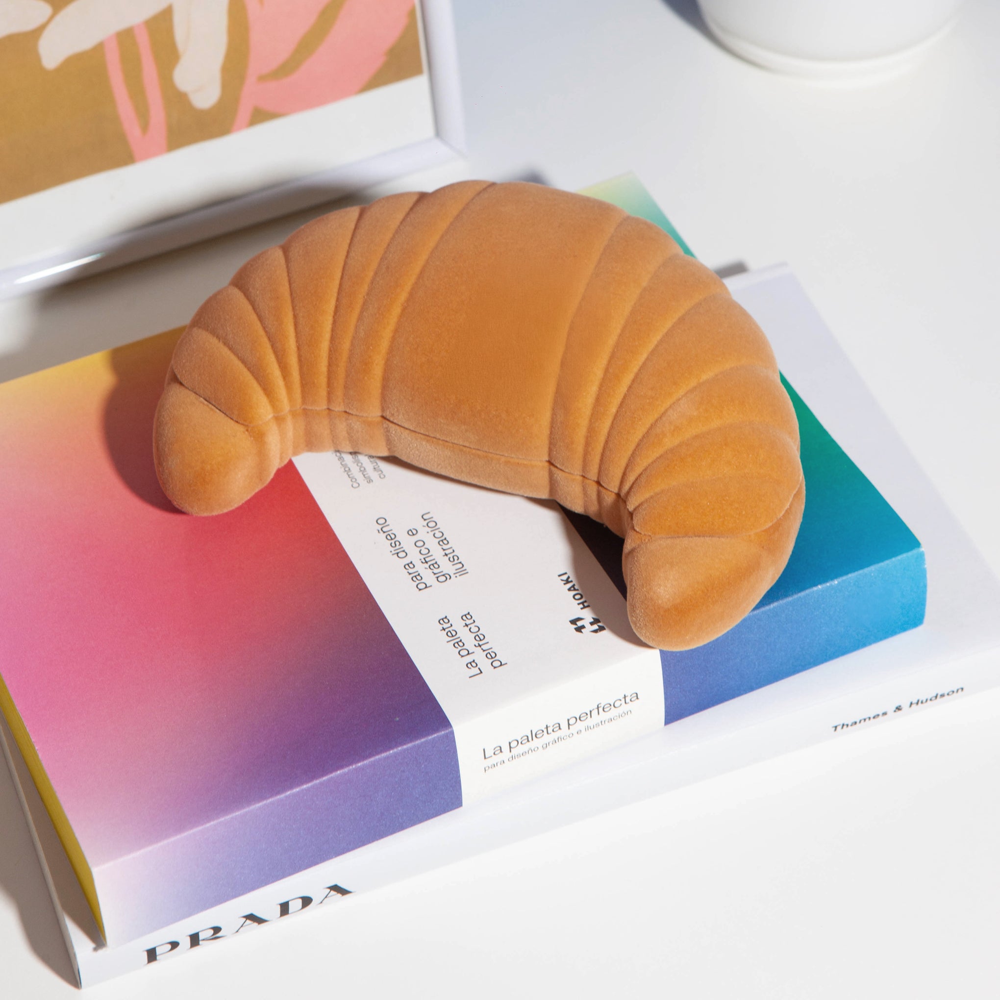 Croissant Storage Box - Image 2