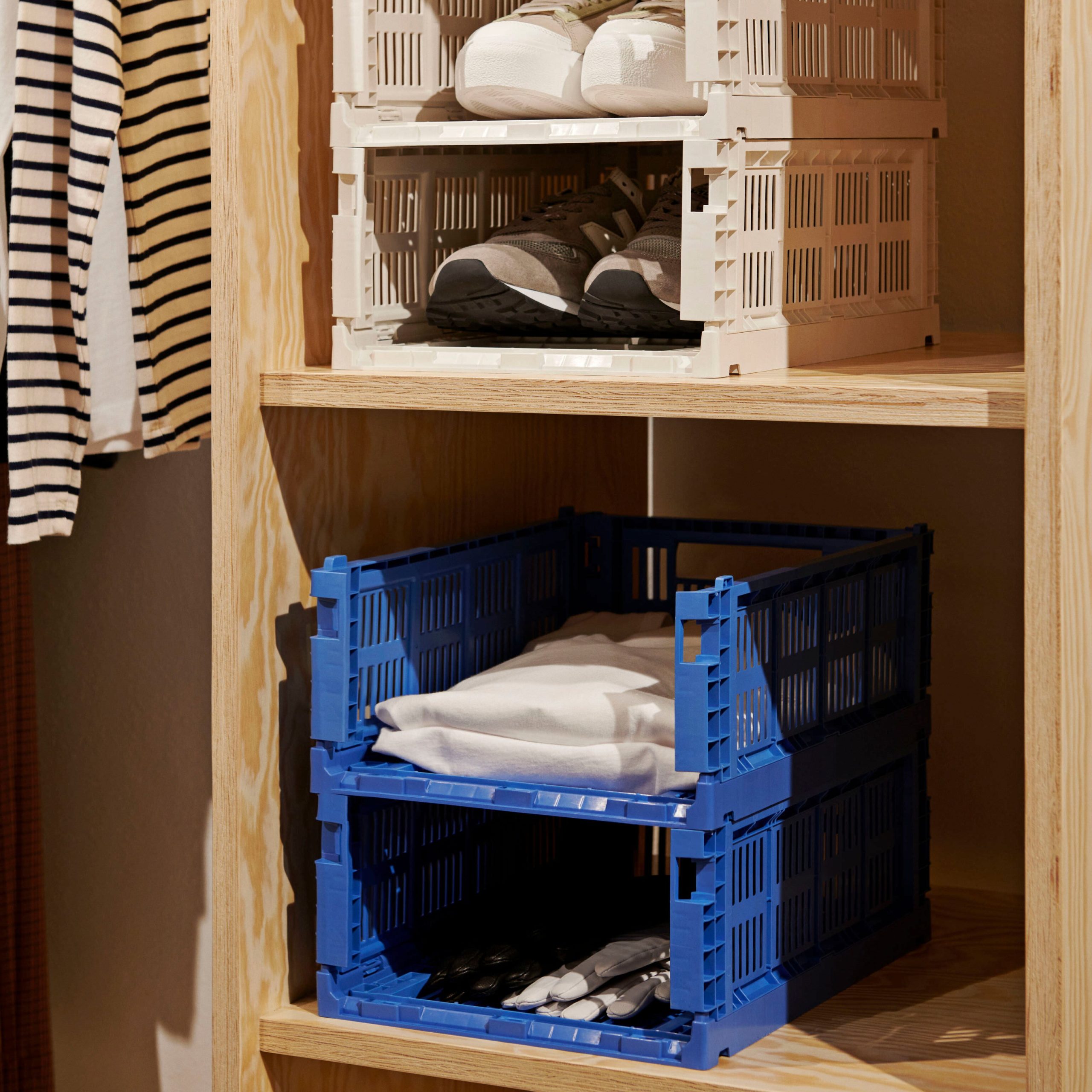 HAY Recycled Plastic Collapsible Color Crate - Electric Blue - Image 5