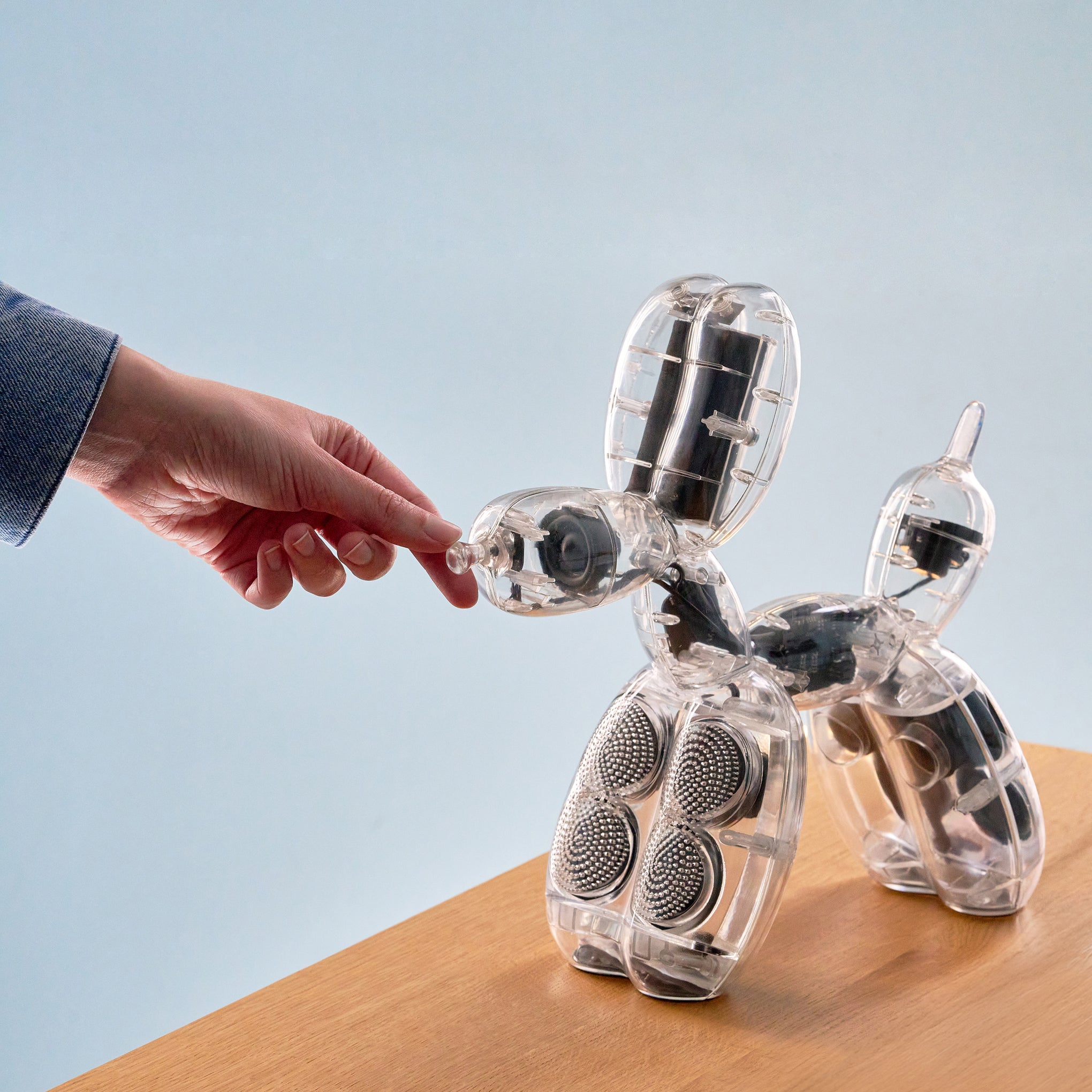 Jeff Koons Balloon Dog Speaker from Lexon - Image 2