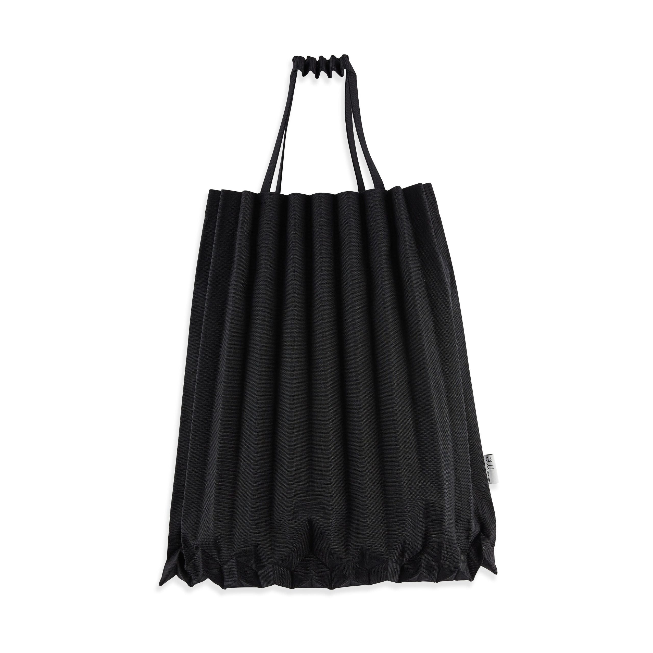 me ISSEY MIYAKE Recycled Polyester Trunk Pleats Bag - Black - Image 3
