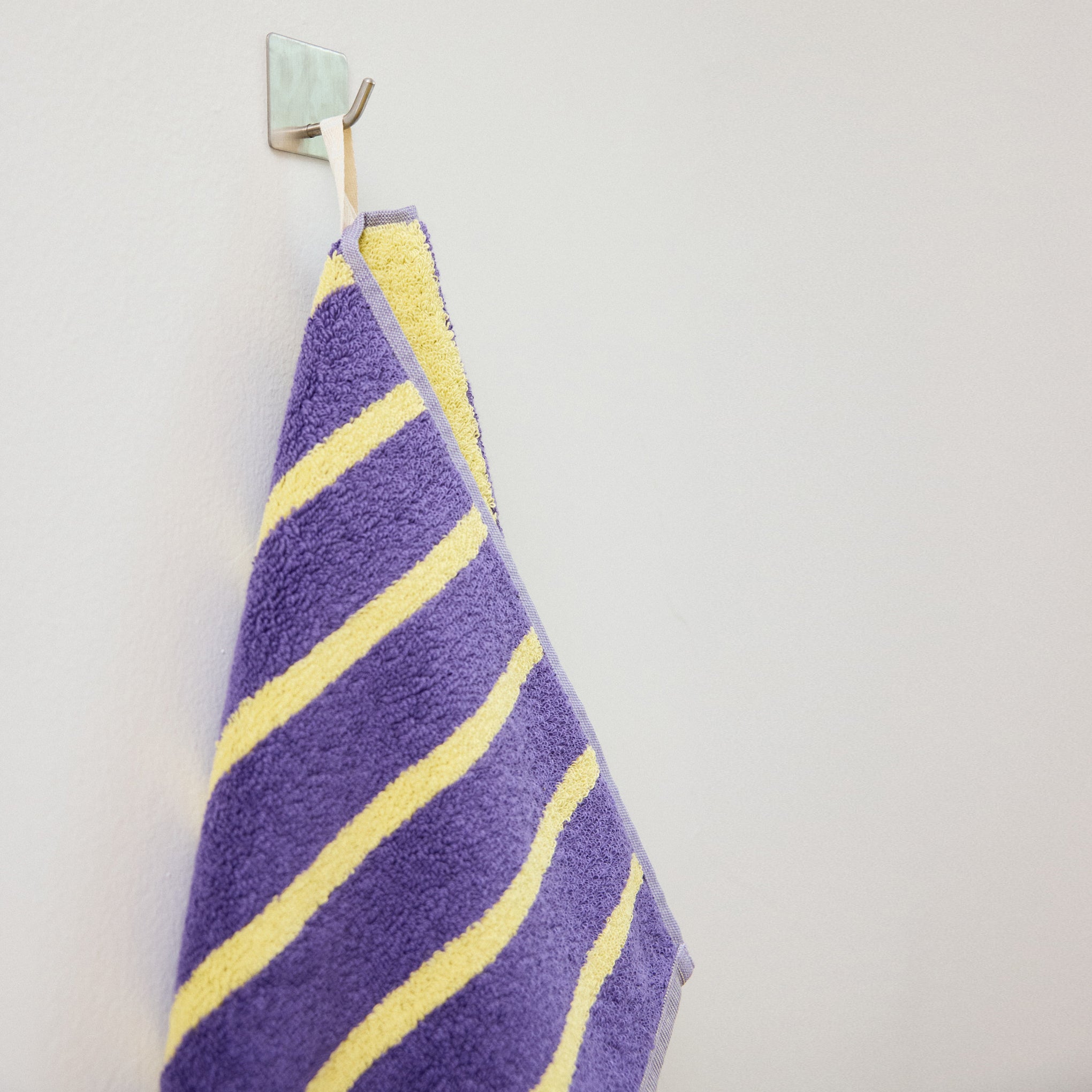 Dusen Dusen Bird Striped Cotton Towel - Goldfinch - Image 4