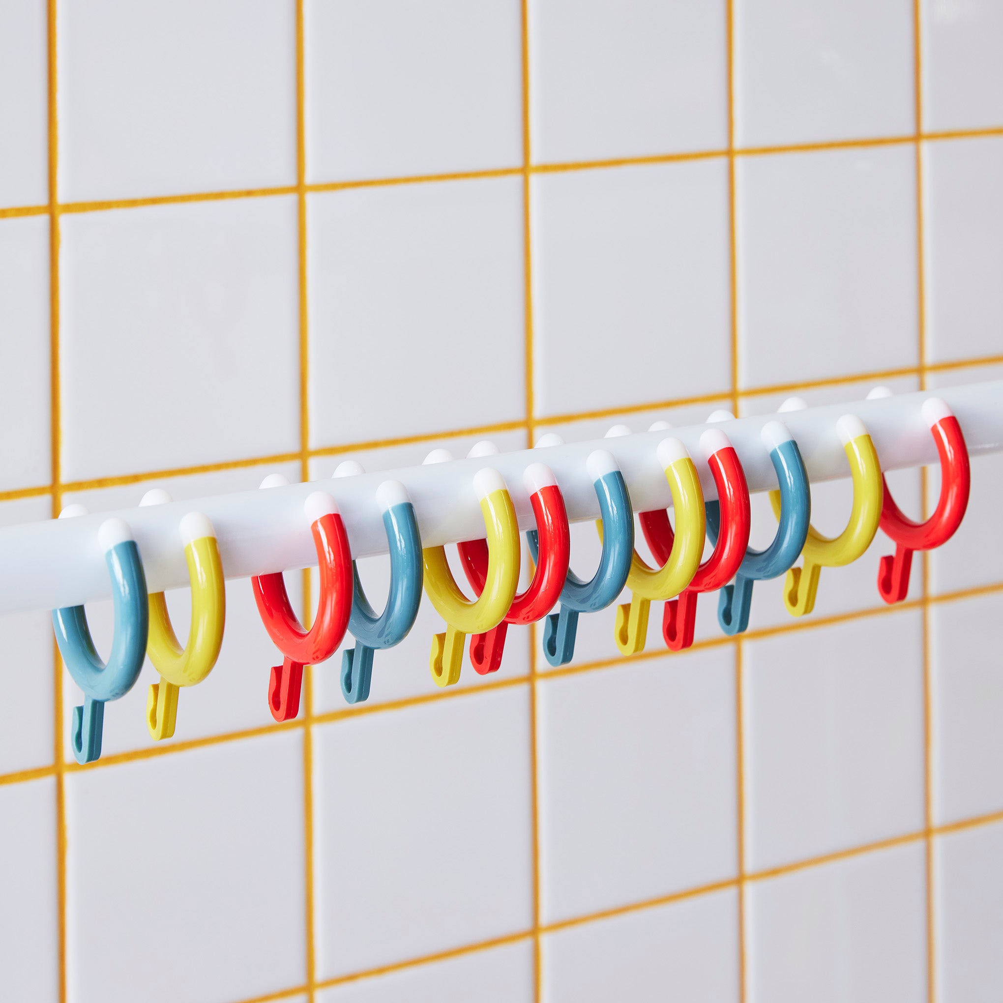 Hewi Shower Curtain Hooks - Set of 12 - White - Image 4