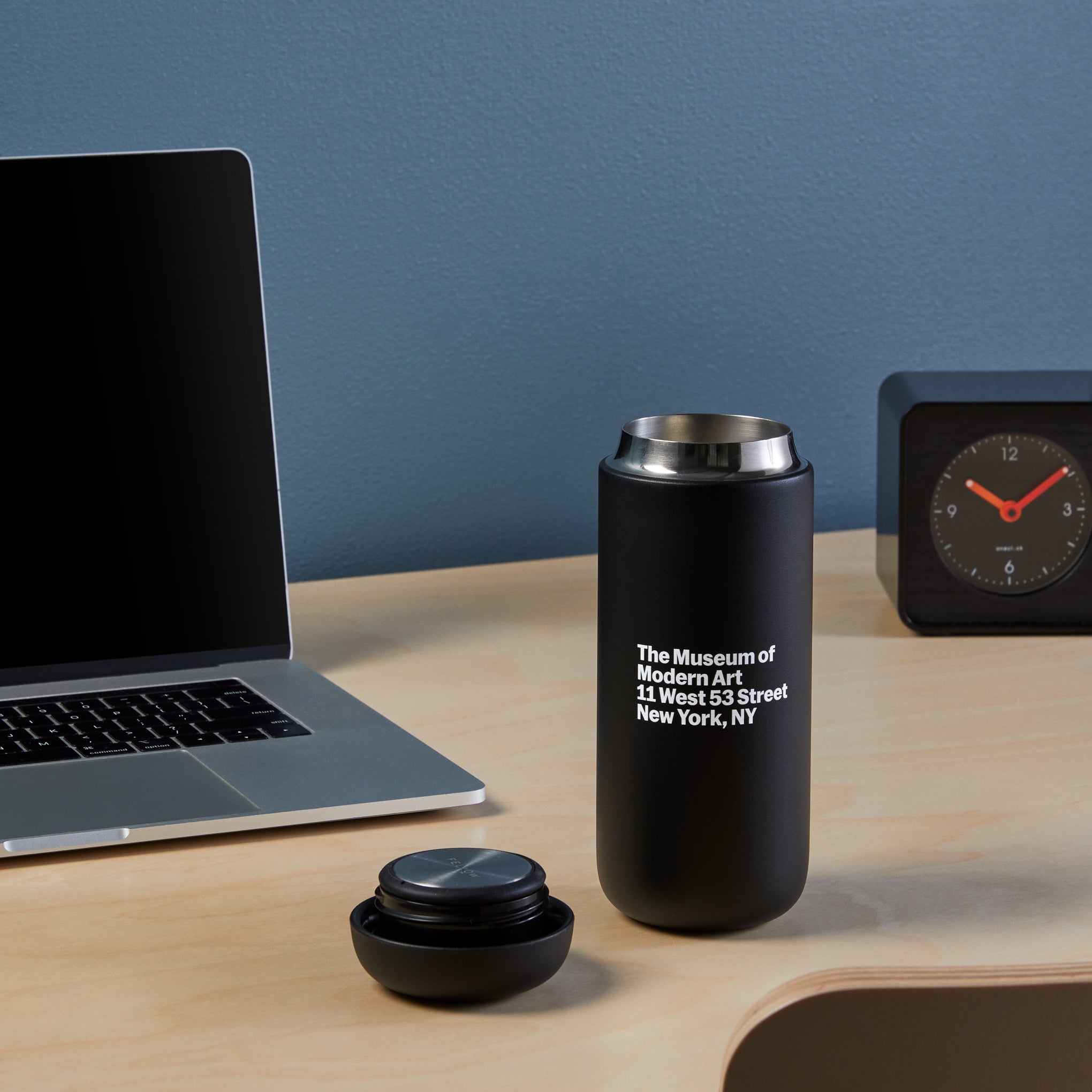 MoMA Address Insulated Travel Mug - Black - Image 7