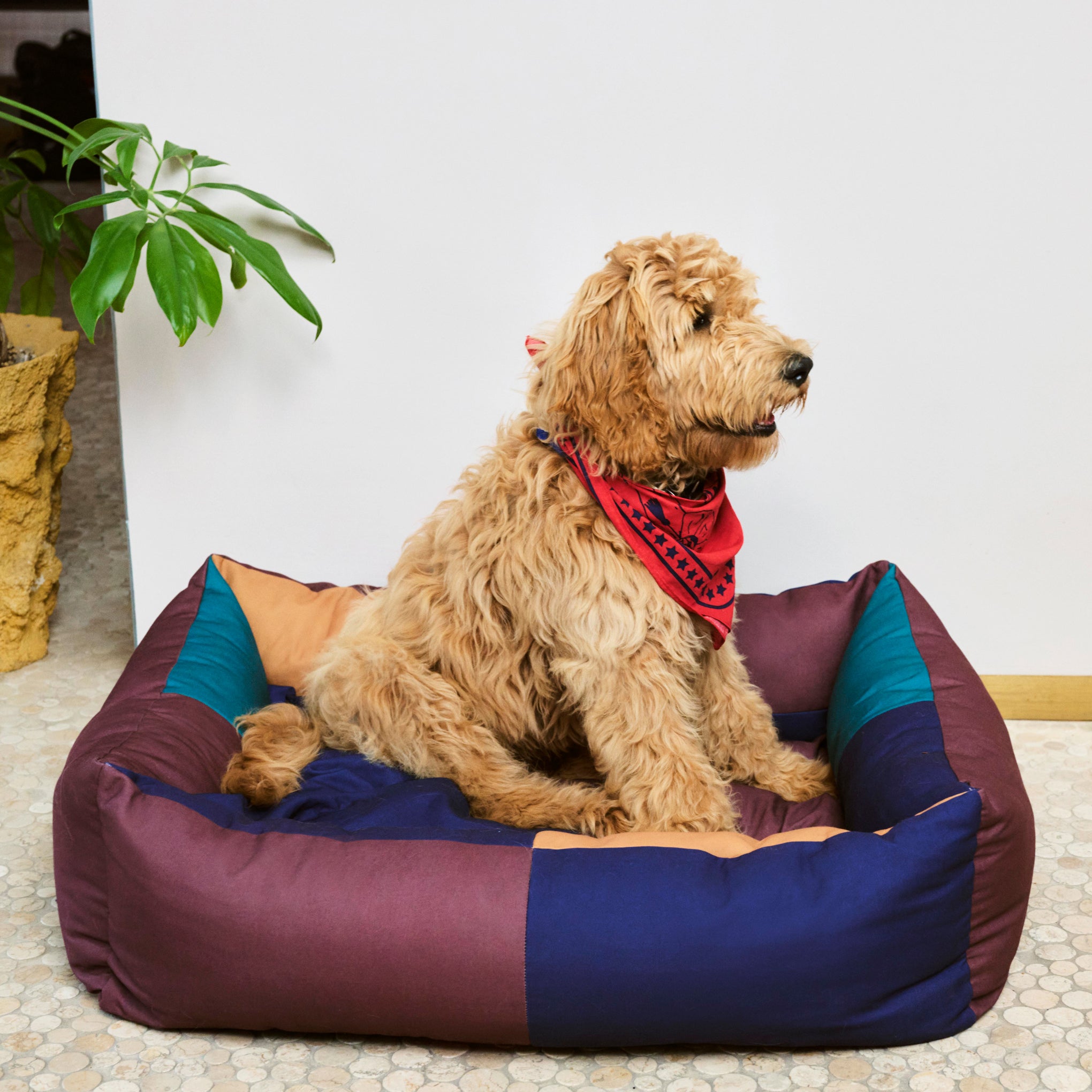 HAY Dog Bed in Recycled Polyester - Burgundy/ Green - Image 2