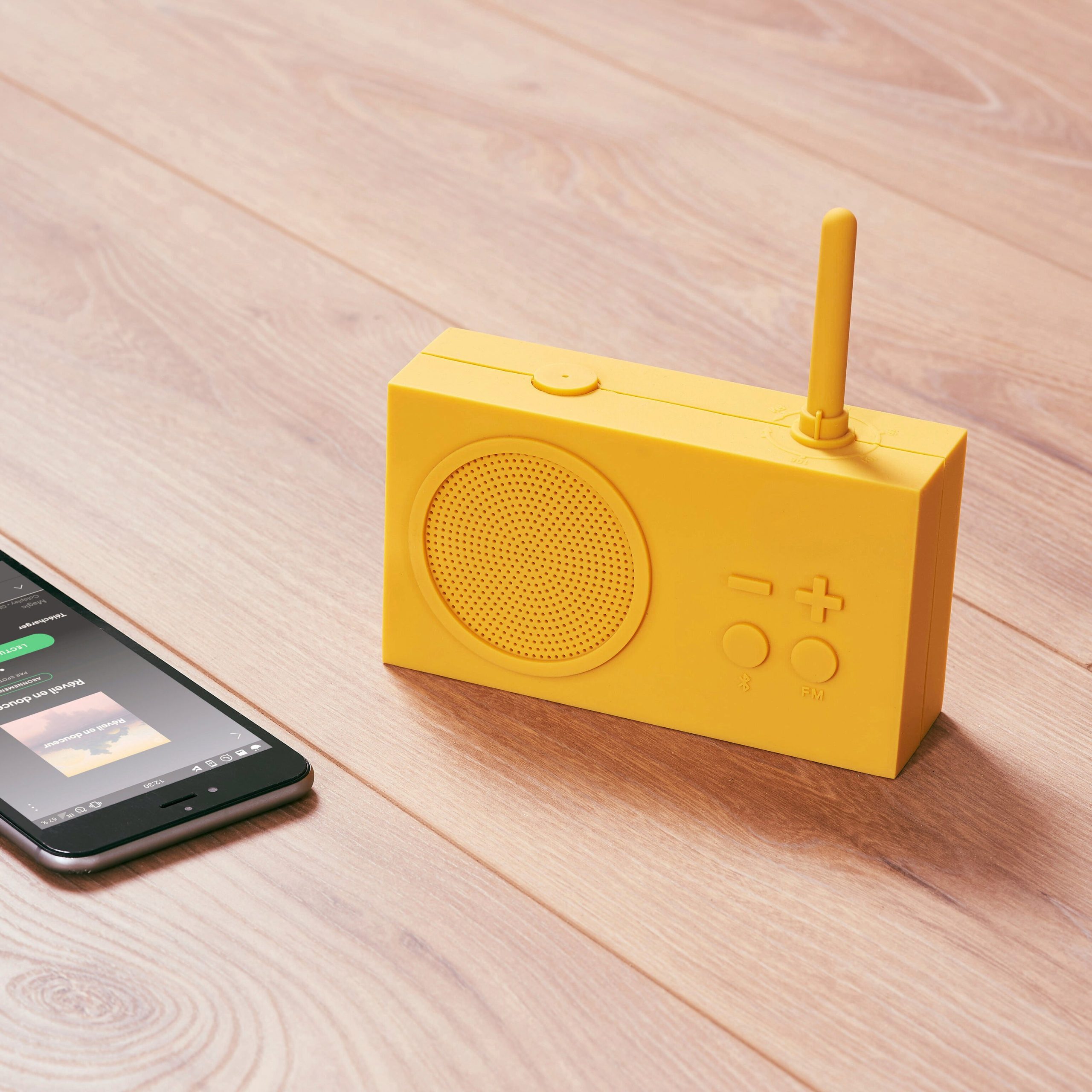 Lexon Tykho 3 Bluetooth Radio - Yellow - Image 2