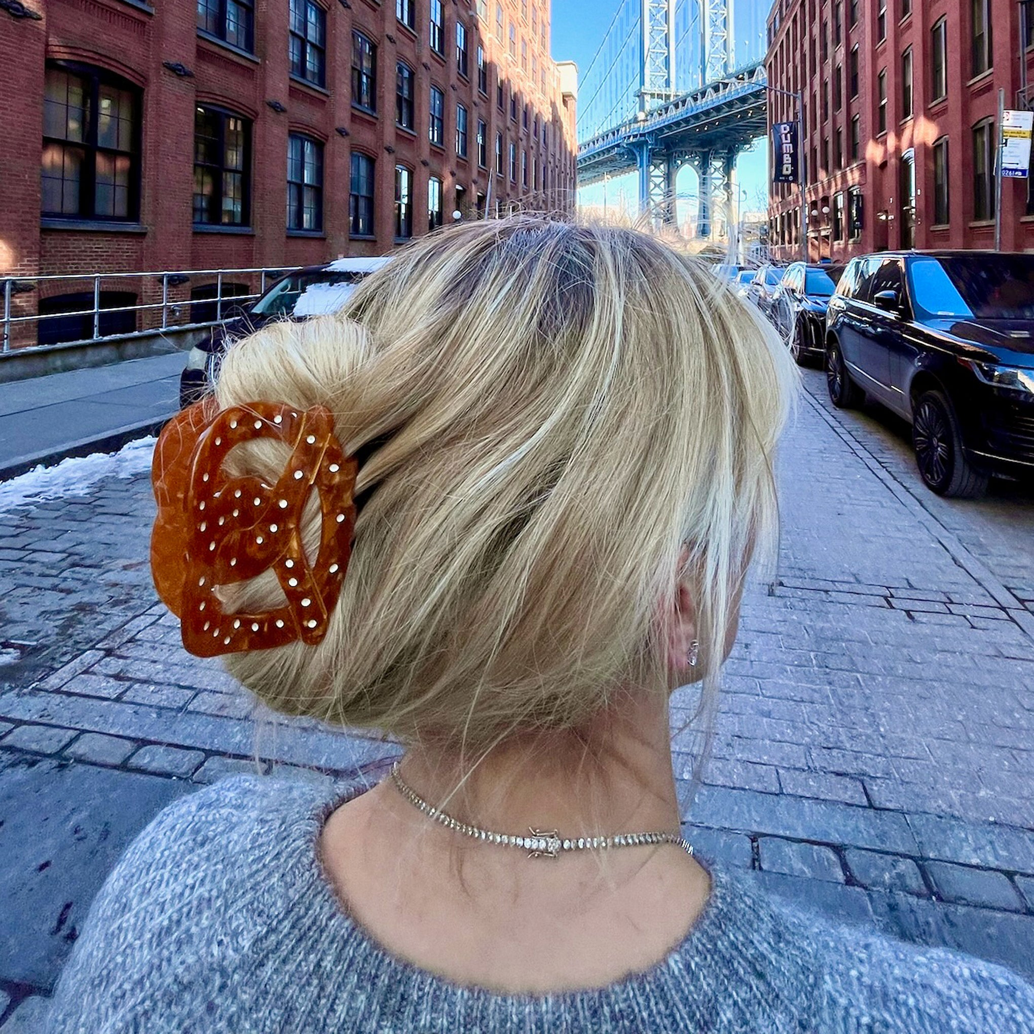 Solar Eclipse Hair Clip - Pretzel - Image 5