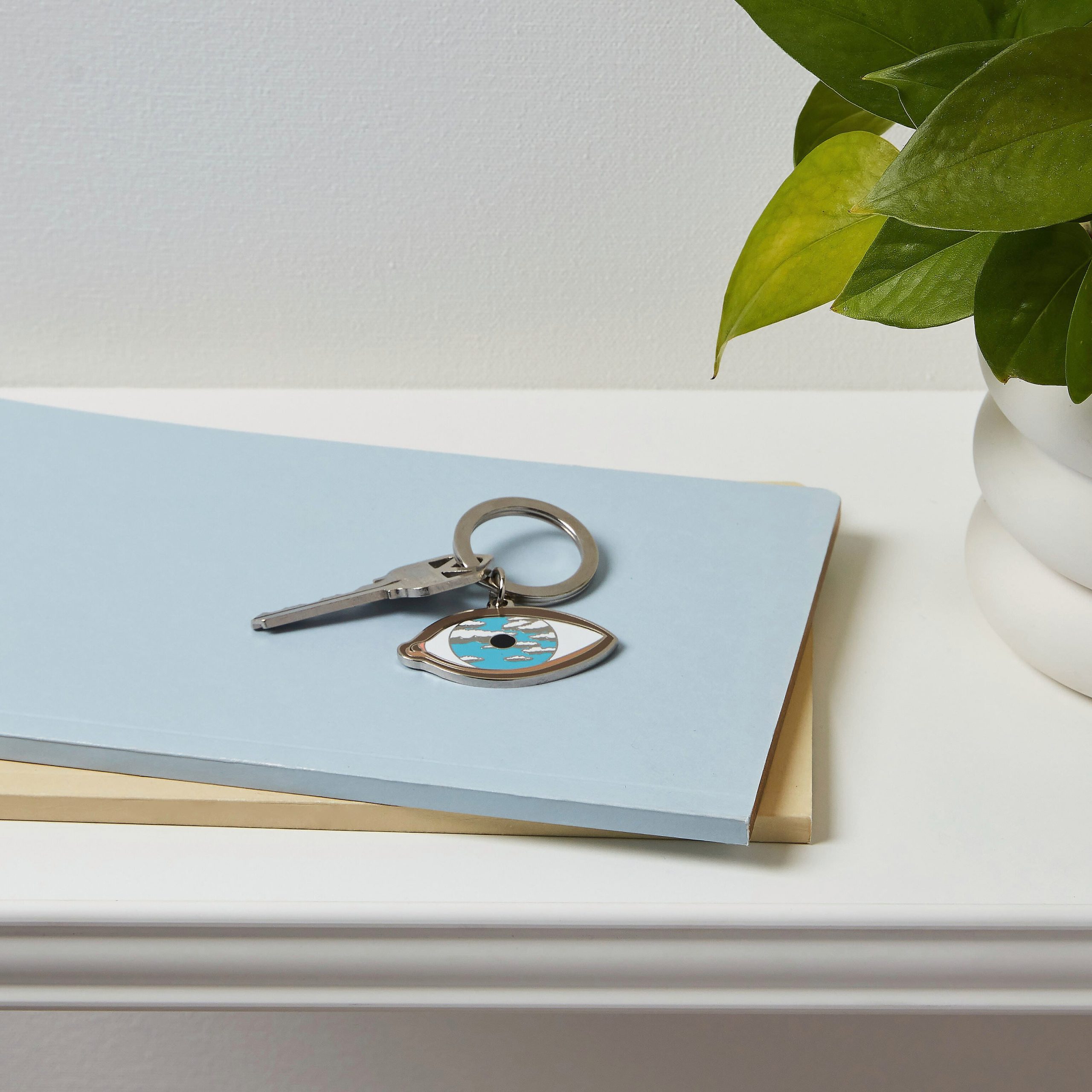 MoMA Artist Enamel Keyrings - Magritte - Image 4